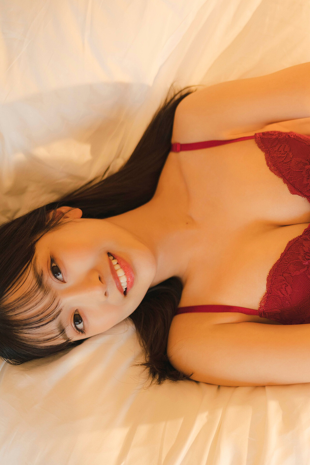 Akane Yoshizawa 吉沢朱音, FLASHデジタル写真集　「TRIANGLE LOVE－朱音の場合」 Set.02