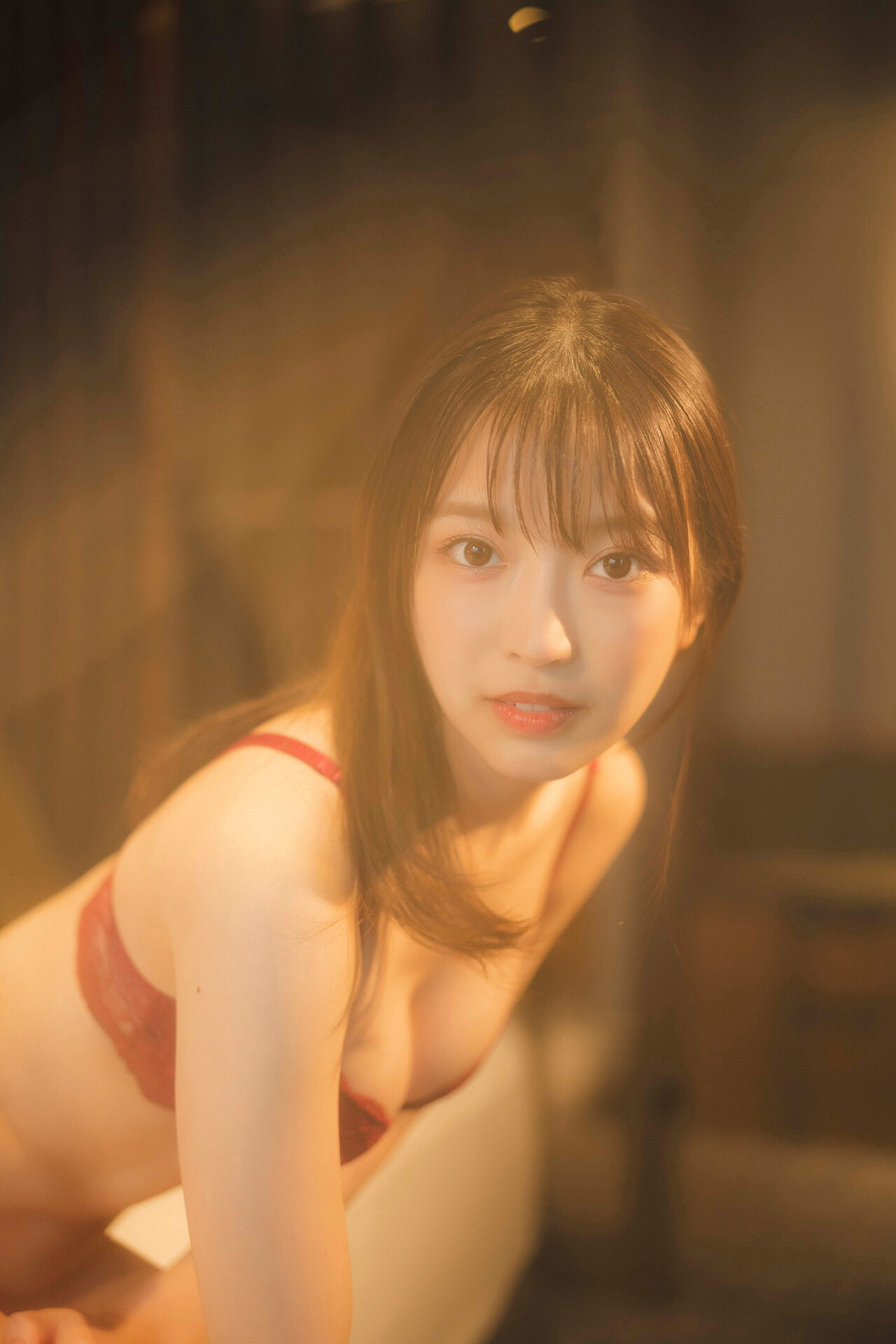 Akane Yoshizawa 吉沢朱音, FLASHデジタル写真集　「TRIANGLE LOVE－朱音の場合」 Set.02