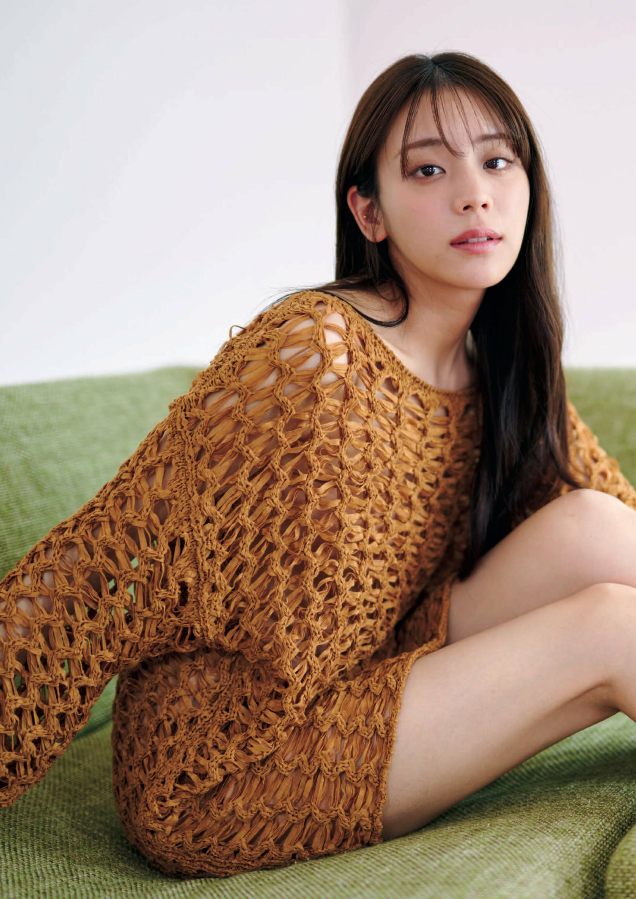 周刊文春 2024.06.27 原色美女図鉴　贵岛明日香
