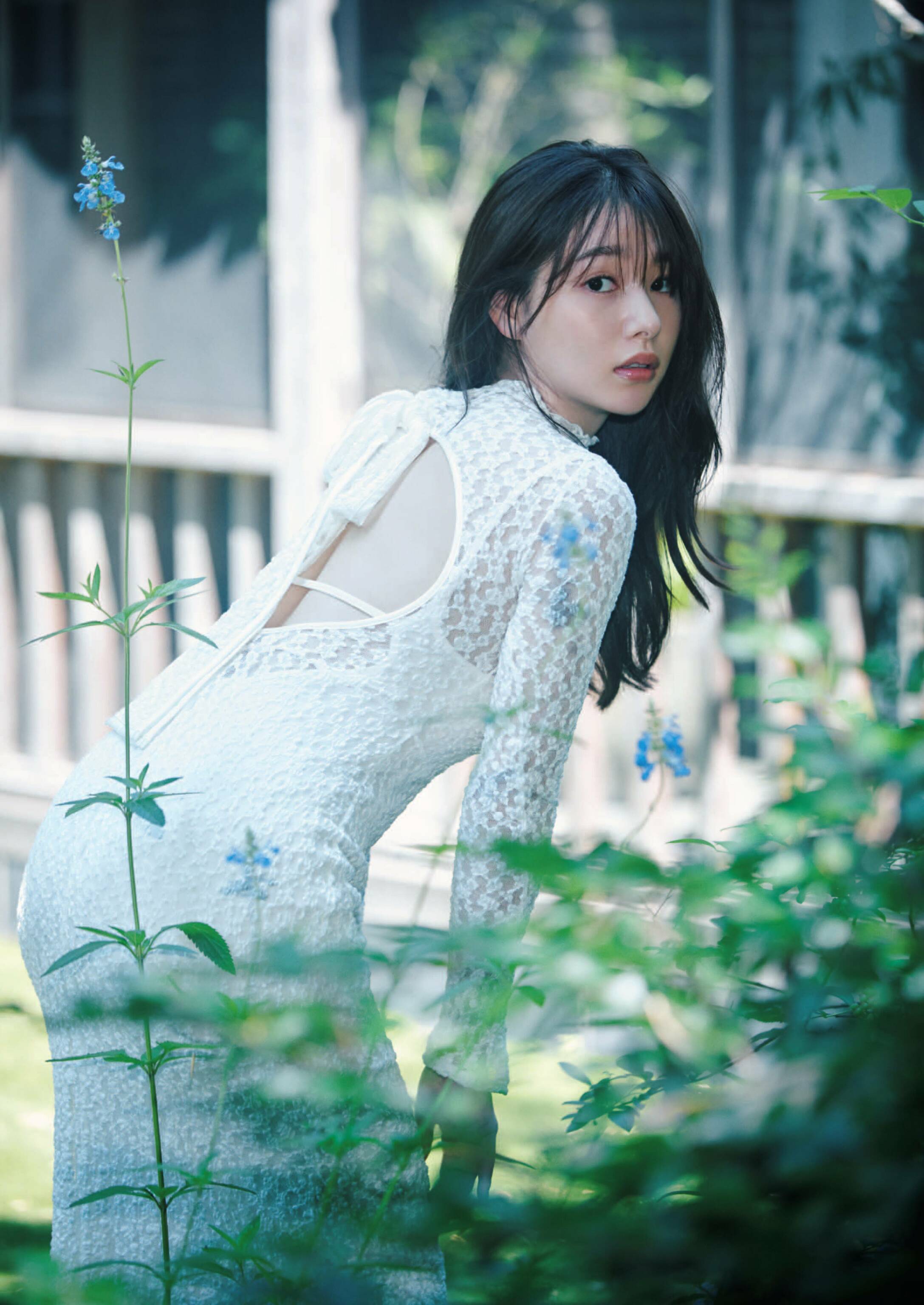 周刊文春 2024.07.11 原色美女図鉴　桜井日奈子