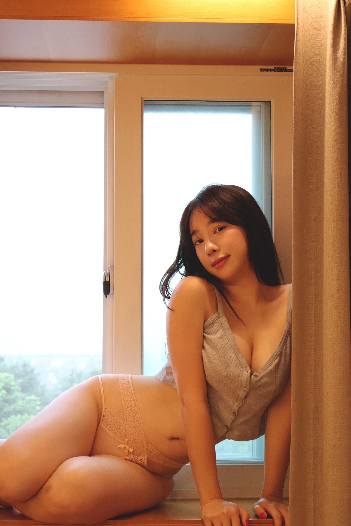 Bitnara 김빛나라, Photobook ‘Her Under The Blanket’ Set.01