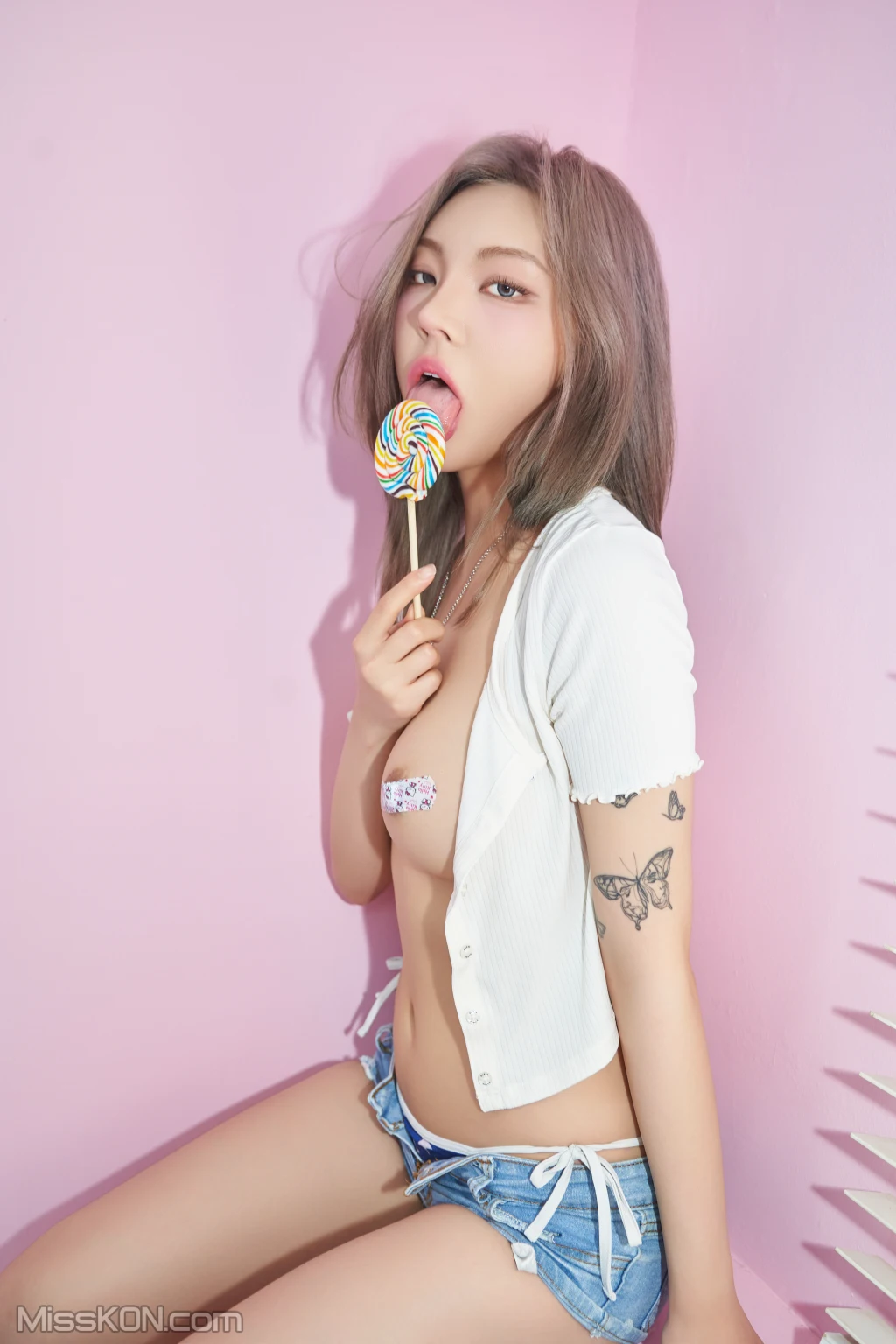 [CRAZYGIANT] Yeo Eun: Pink Lover (103 photos)