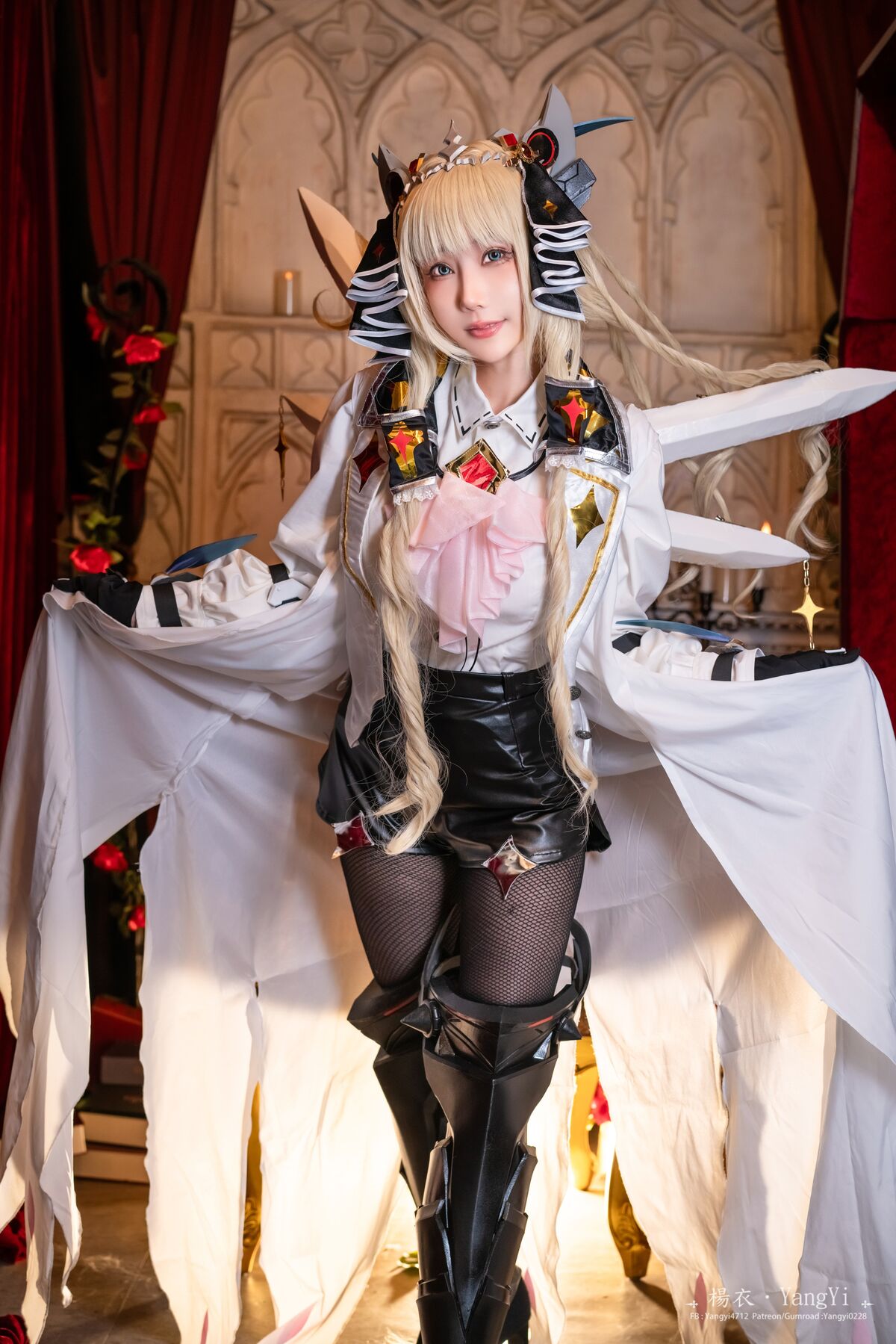 Coser@杨衣 Yangyi – Crown