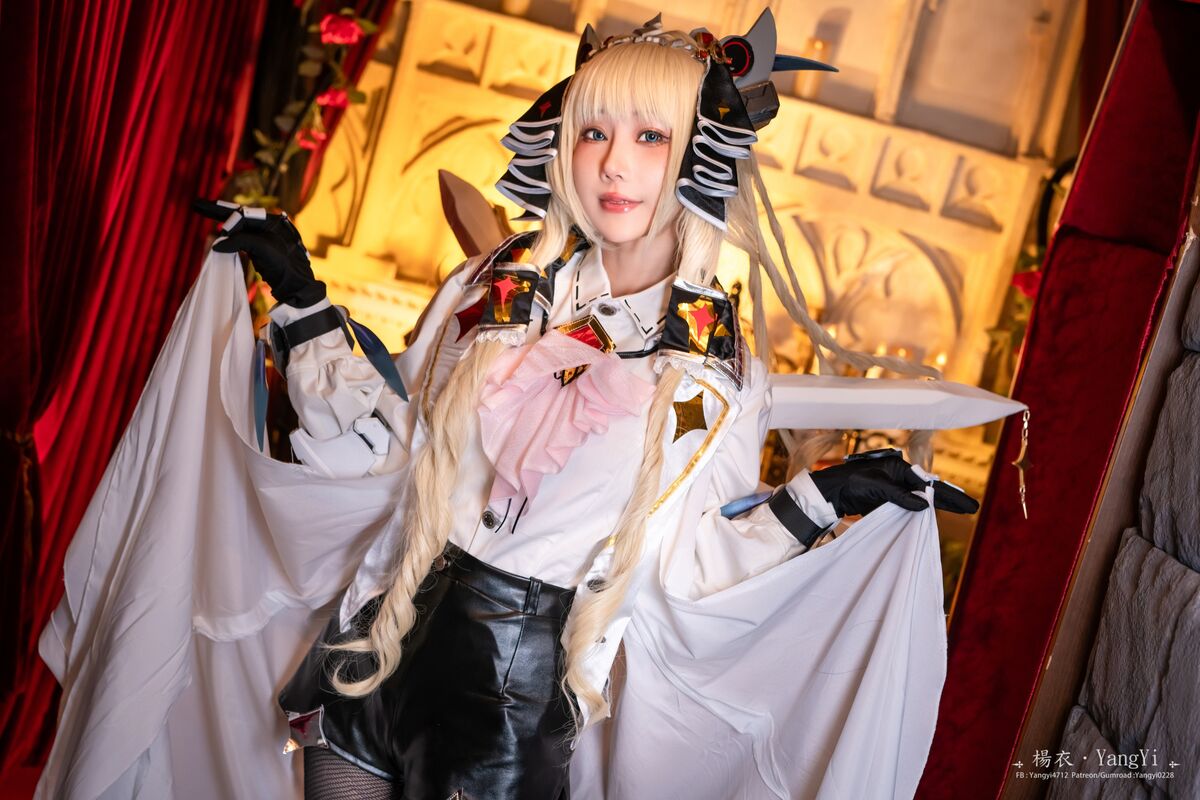 Coser@杨衣 Yangyi – Crown