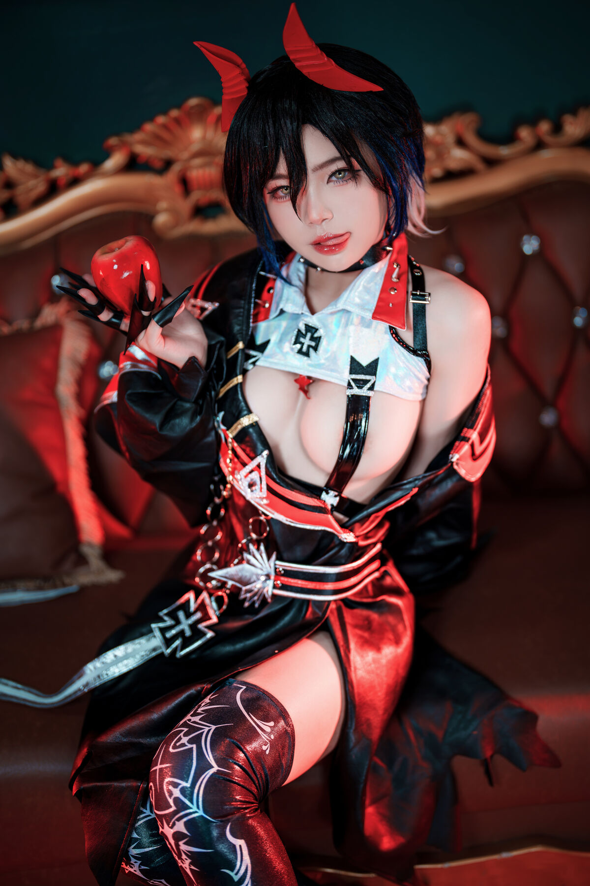 Coser@ZinieQ – Ulrich von Hutten Azur Lane