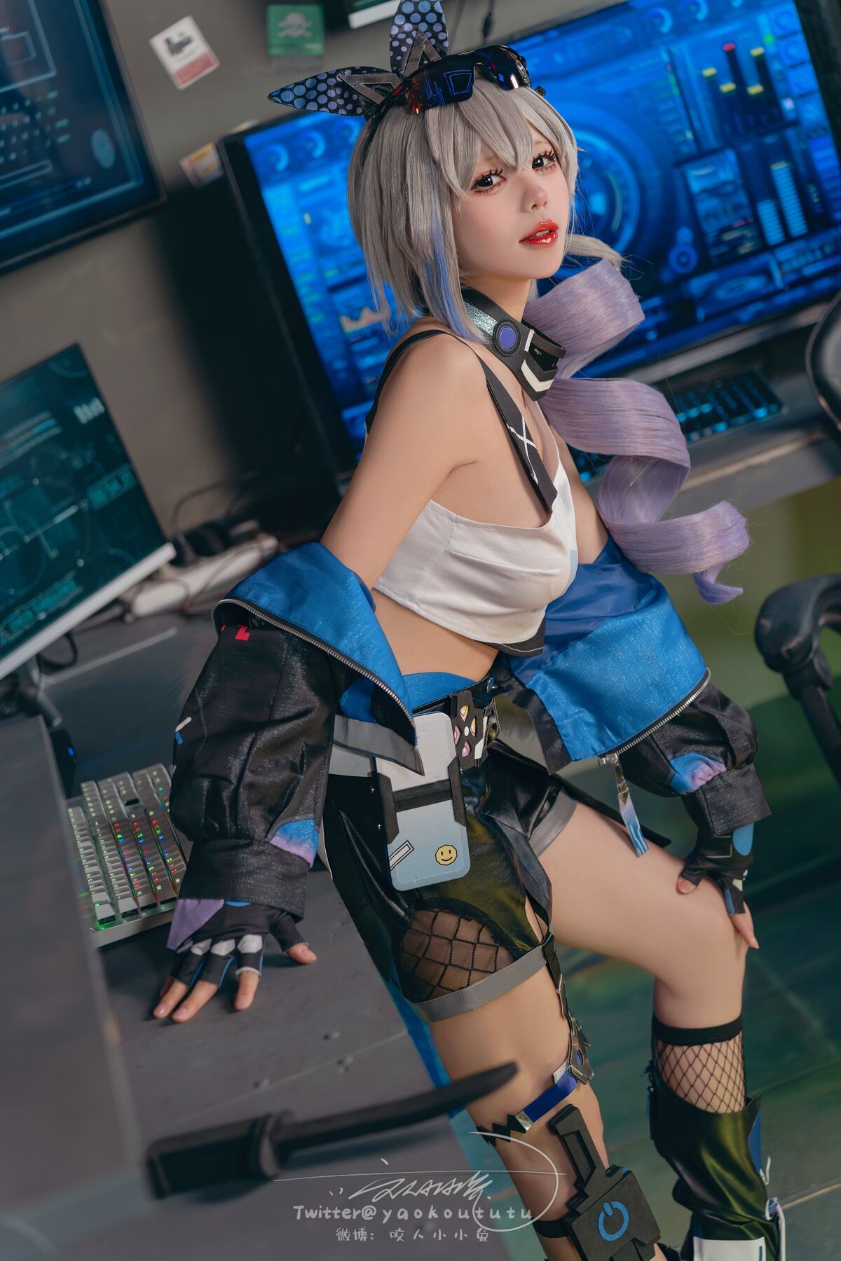 Coser@咬人小小兔 – Silver Wolf Honkai Star Rail