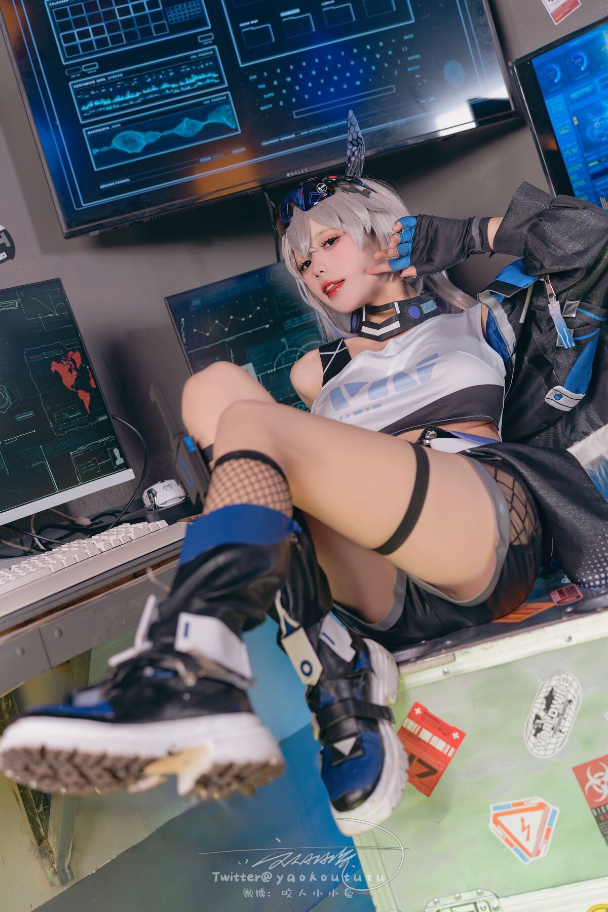 Coser@咬人小小兔 – Silver Wolf Honkai Star Rail
