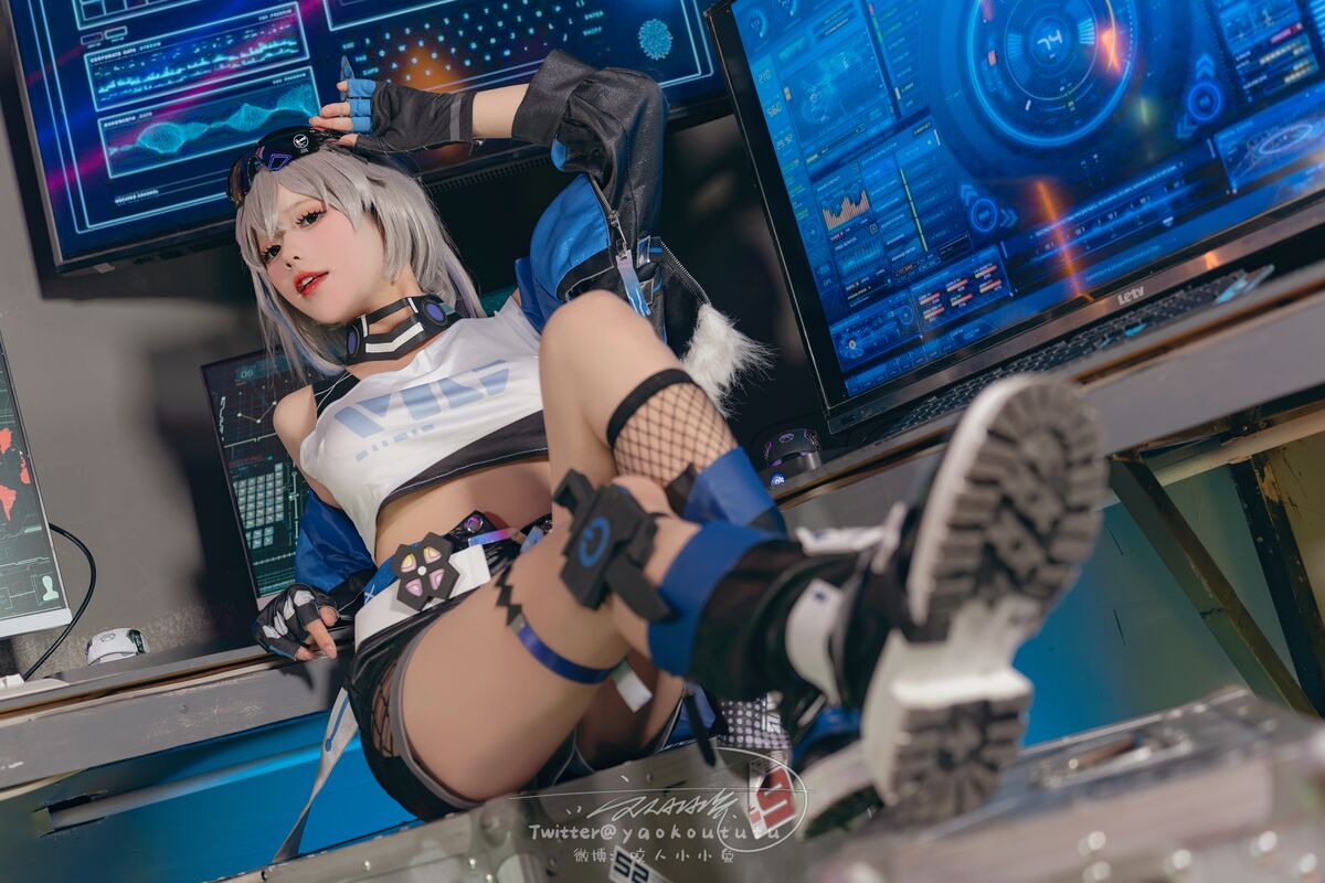 Coser@咬人小小兔 – Silver Wolf Honkai Star Rail