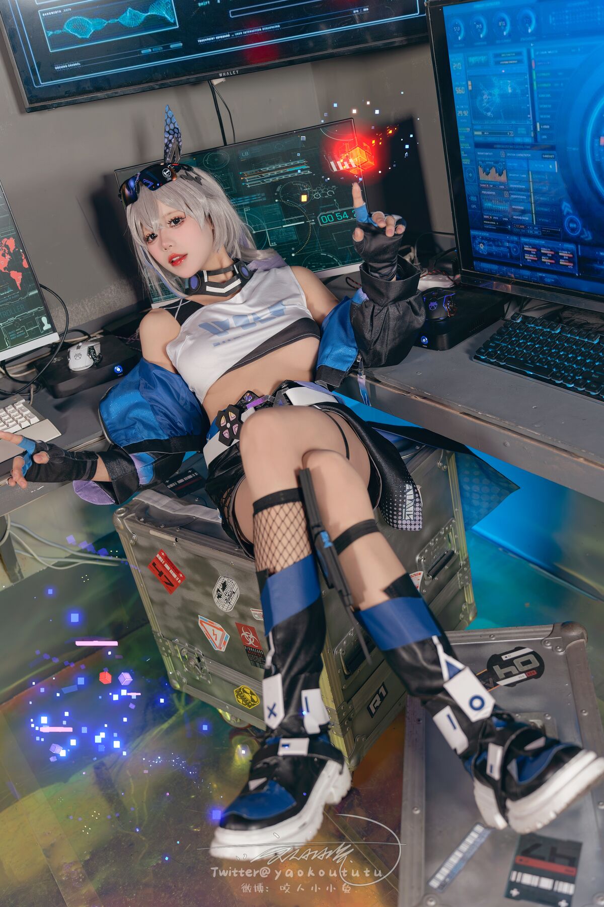 Coser@咬人小小兔 – Silver Wolf Honkai Star Rail