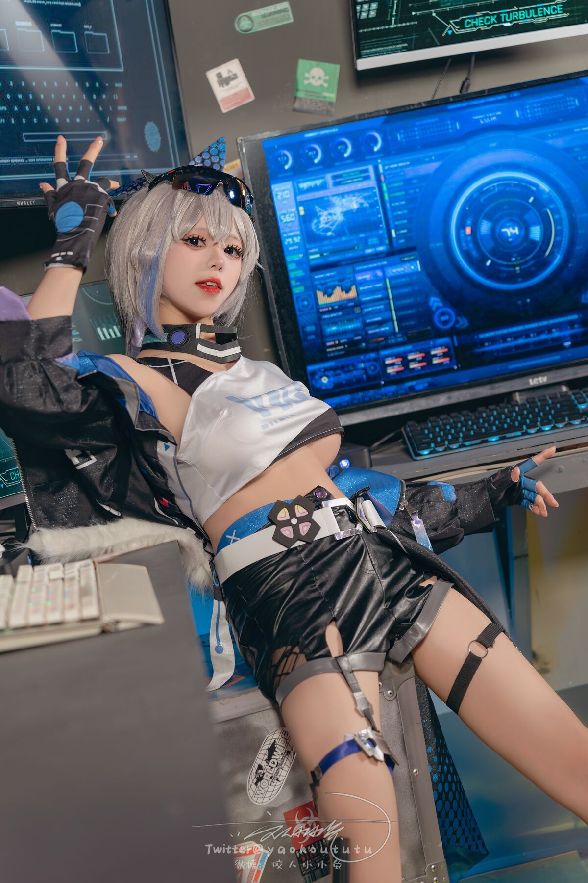 Coser@咬人小小兔 – Silver Wolf Honkai Star Rail