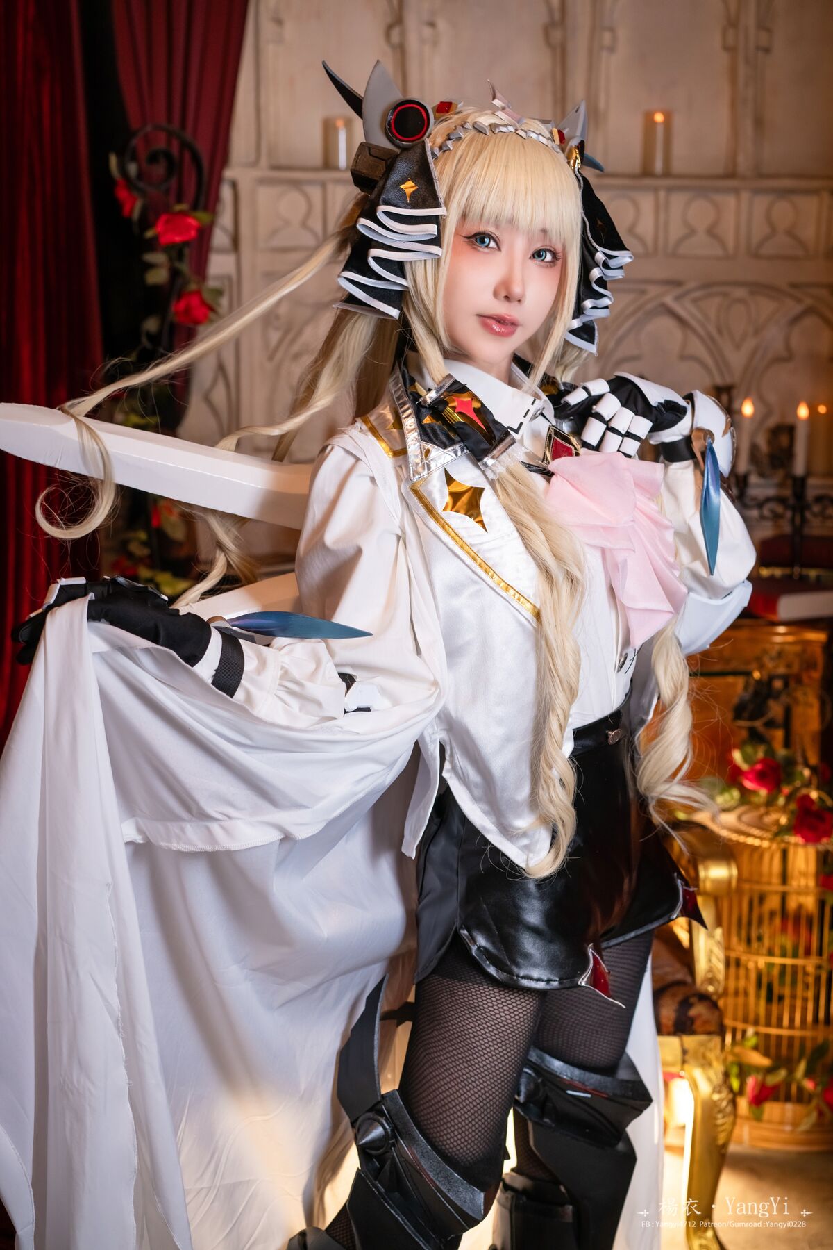 Coser@楊衣 Yangyi – Crown