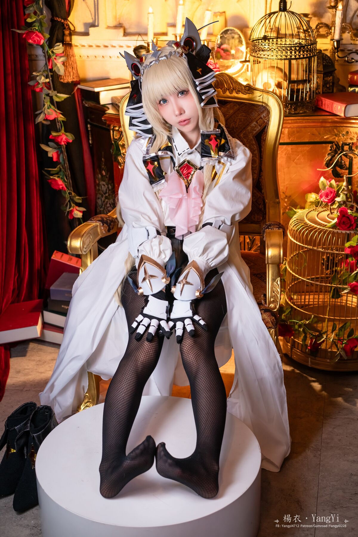 Coser@楊衣 Yangyi – Crown