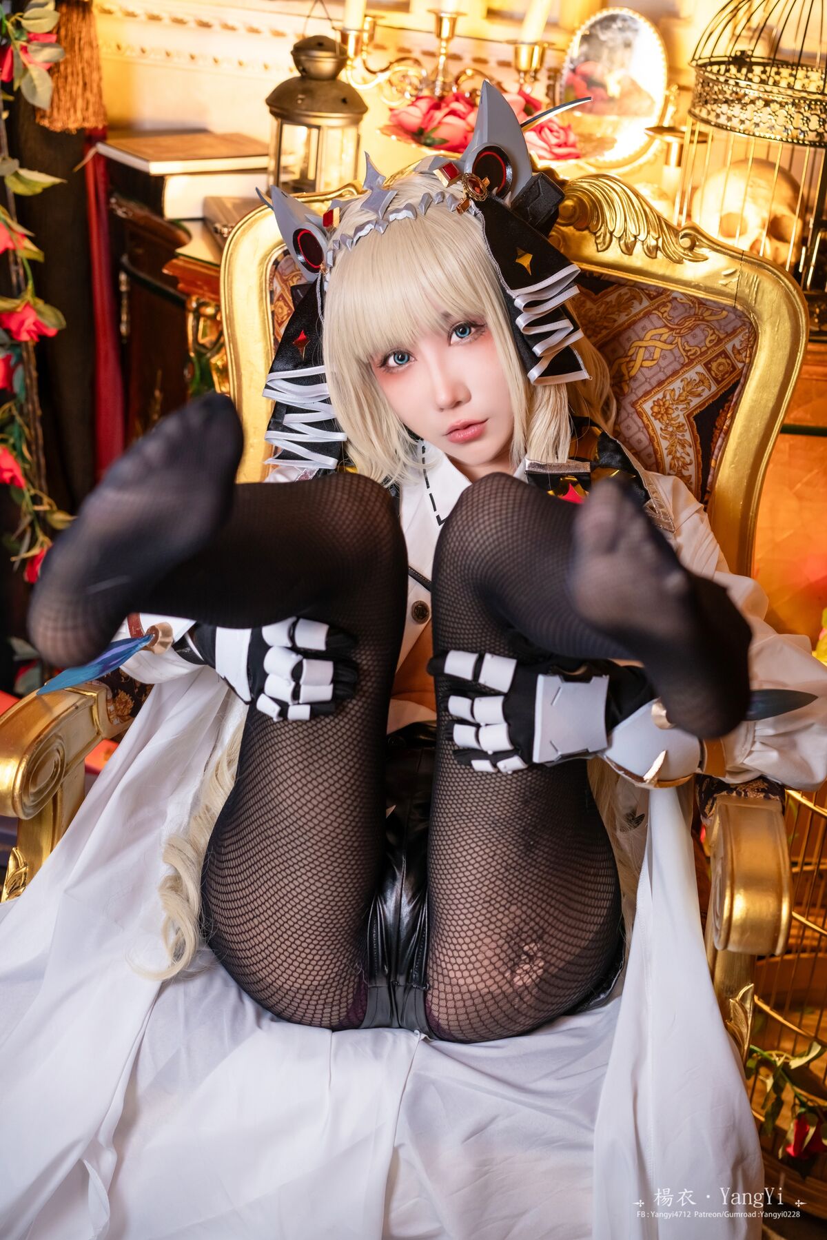 Coser@楊衣 Yangyi – Crown