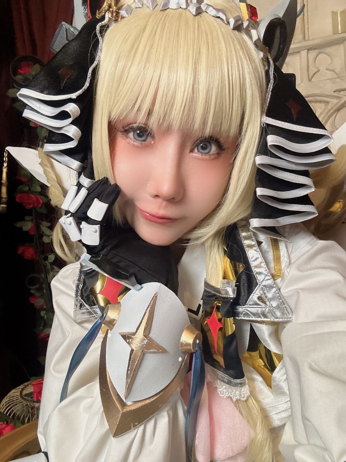 Coser@楊衣 Yangyi – Crown