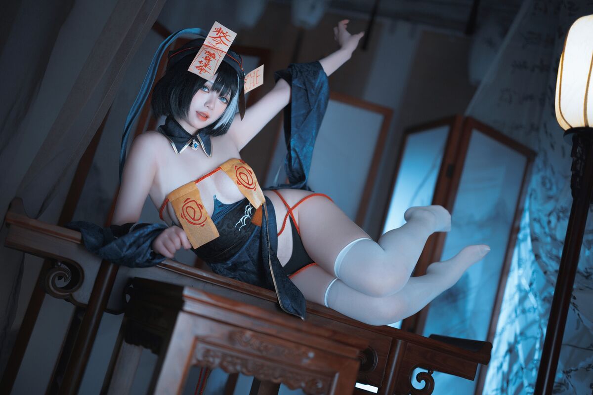 Coser@樱落酱w – 碧蓝航线 华甲僵尸