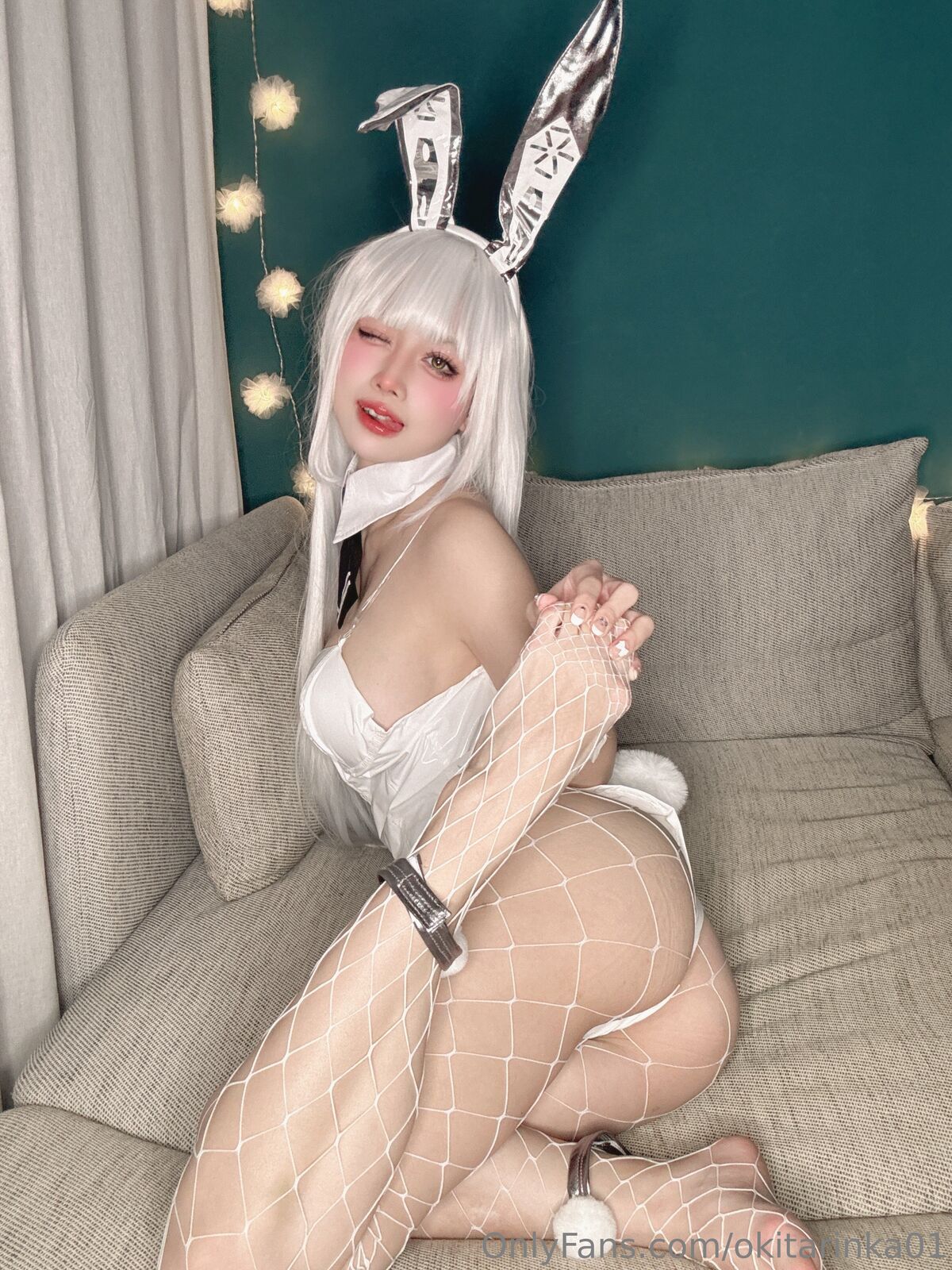 Coser@沖田凜花Rinka – White Rabbit