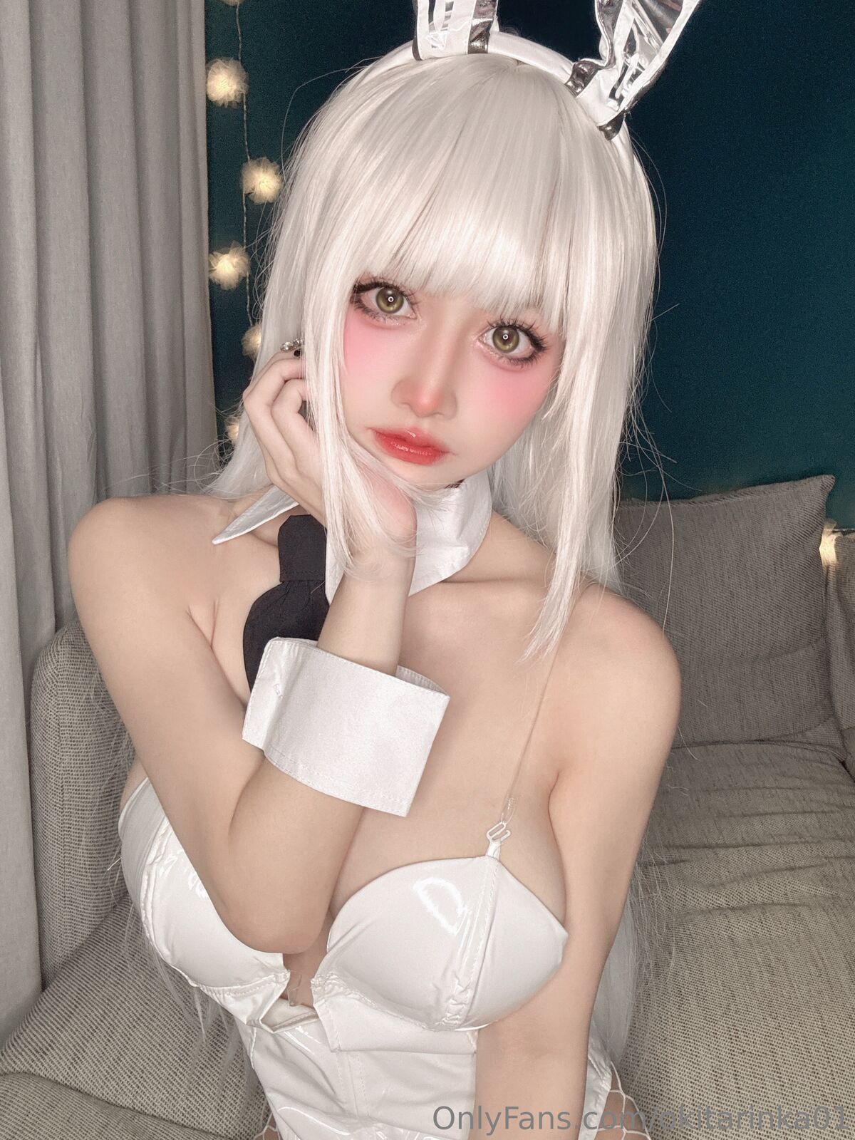 Coser@沖田凜花Rinka – White Rabbit