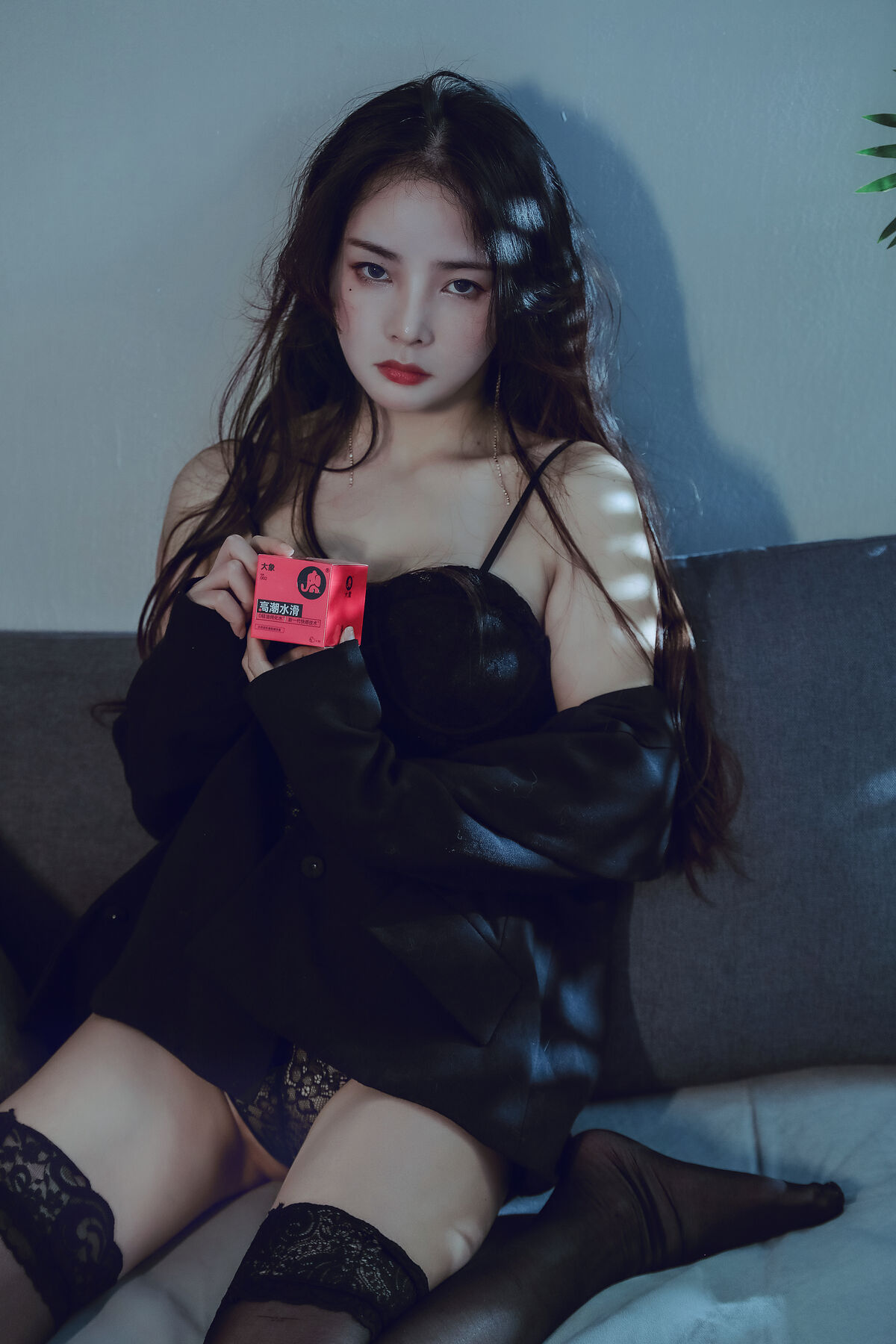 Coser@苏嫣嫣阿姨 – 黑色御姐风格大象