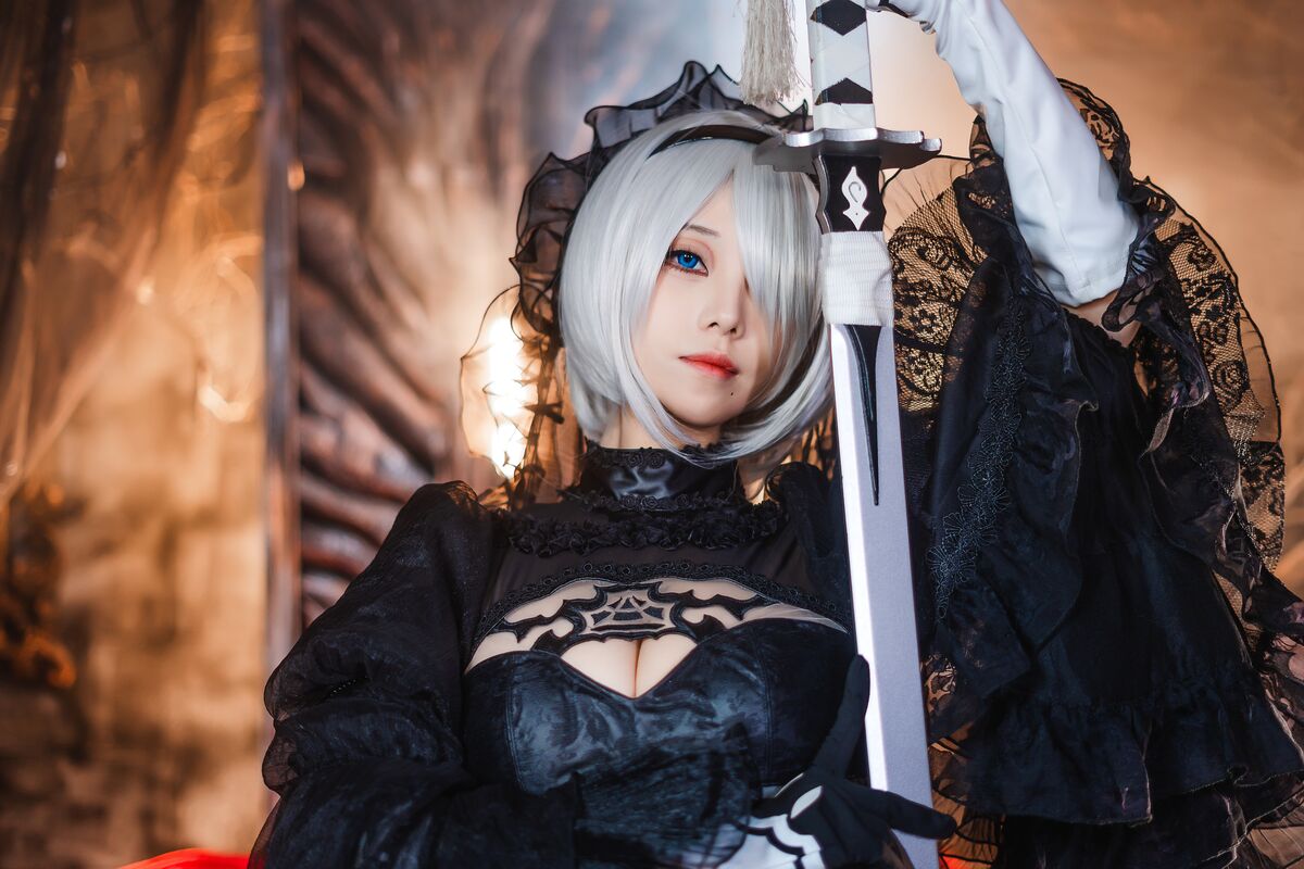 Coser@蜜汁猫裘 – 机械纪元 2B