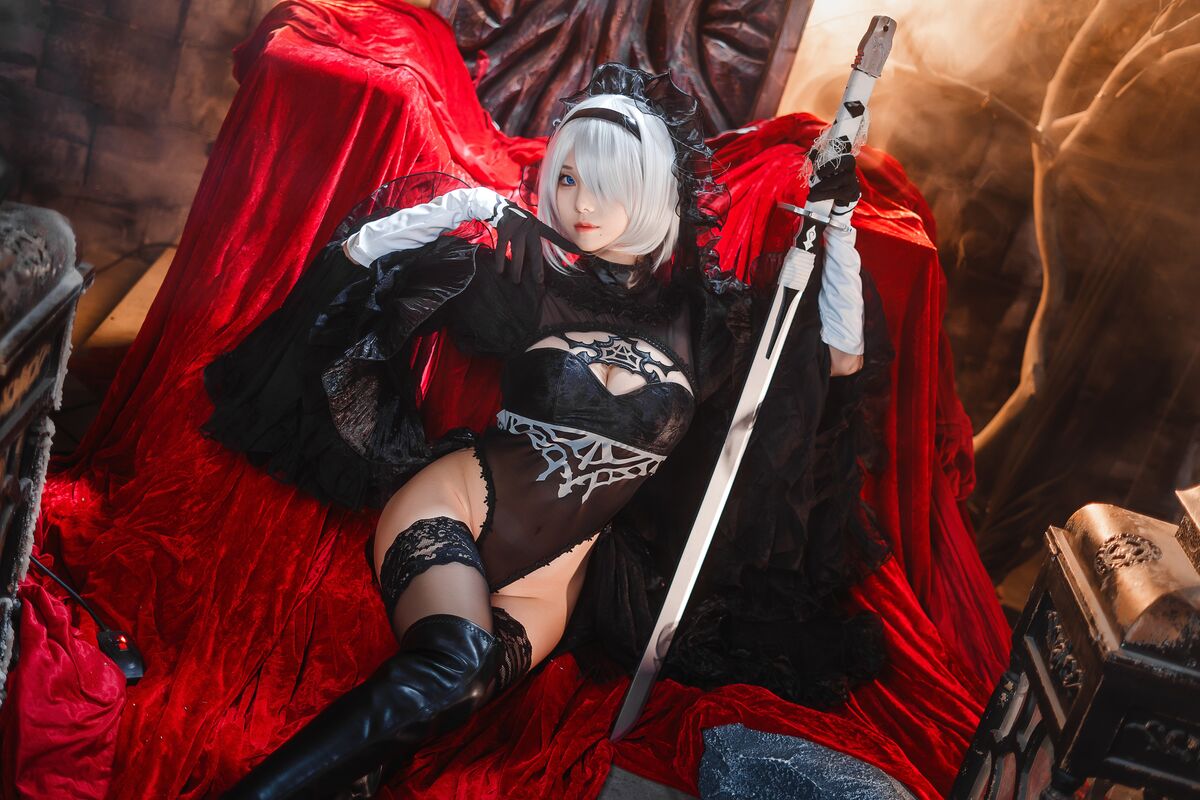 Coser@蜜汁猫裘 – 机械纪元 2B