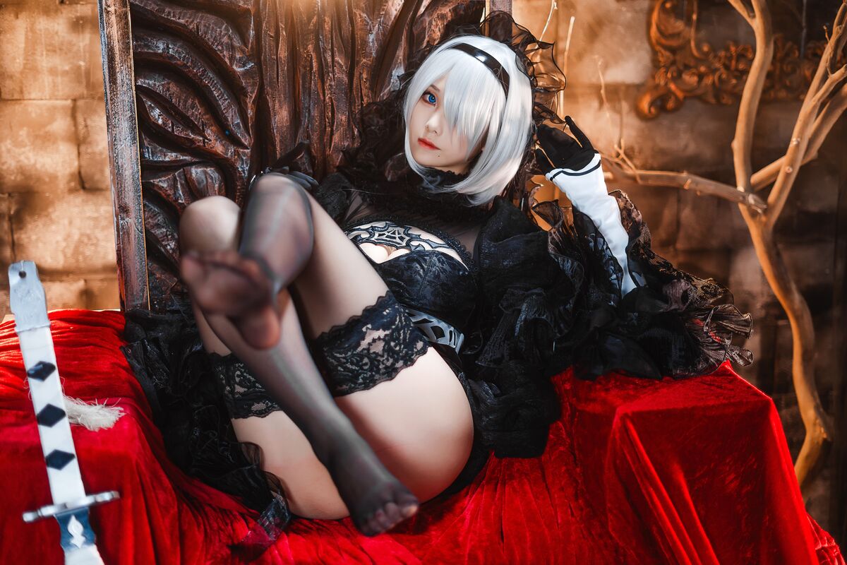Coser@蜜汁猫裘 – 机械纪元 2B