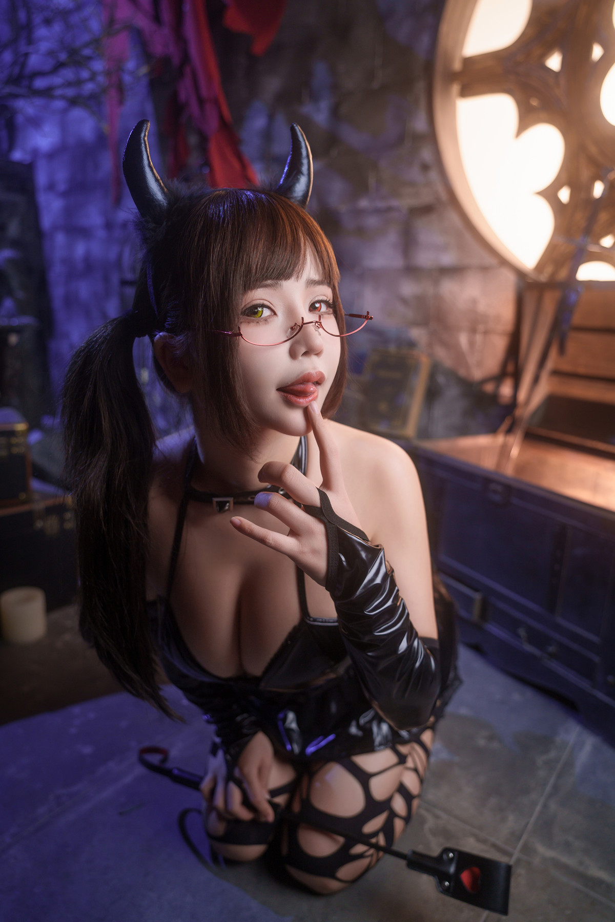 Cosplay 抱走莫子aa Little Succubus