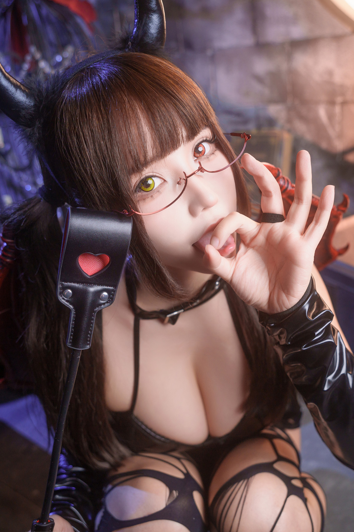 Cosplay 抱走莫子aa Little Succubus