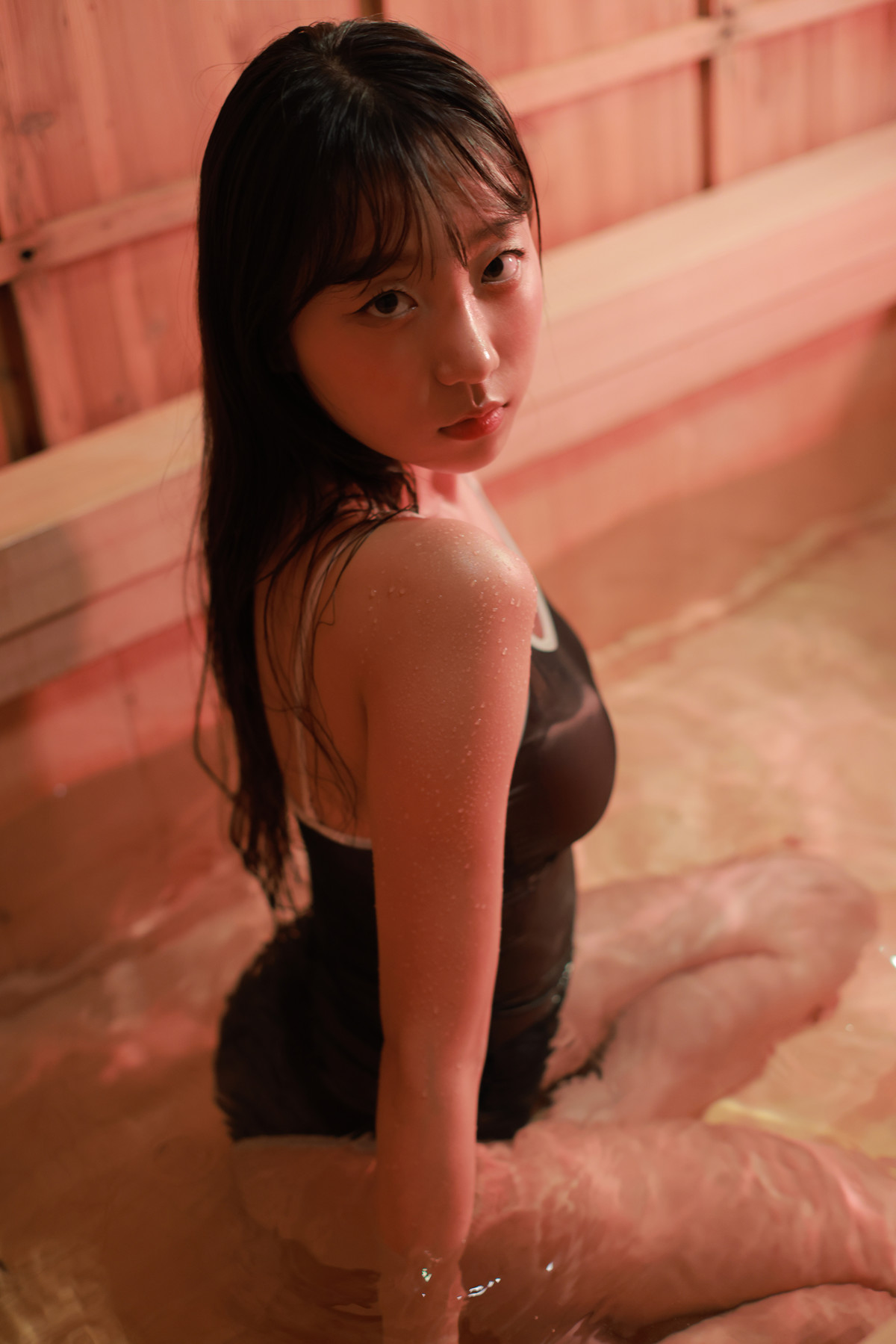 Eunji Pyo 표은지, Photobook Eunji Pyoapple Set.01