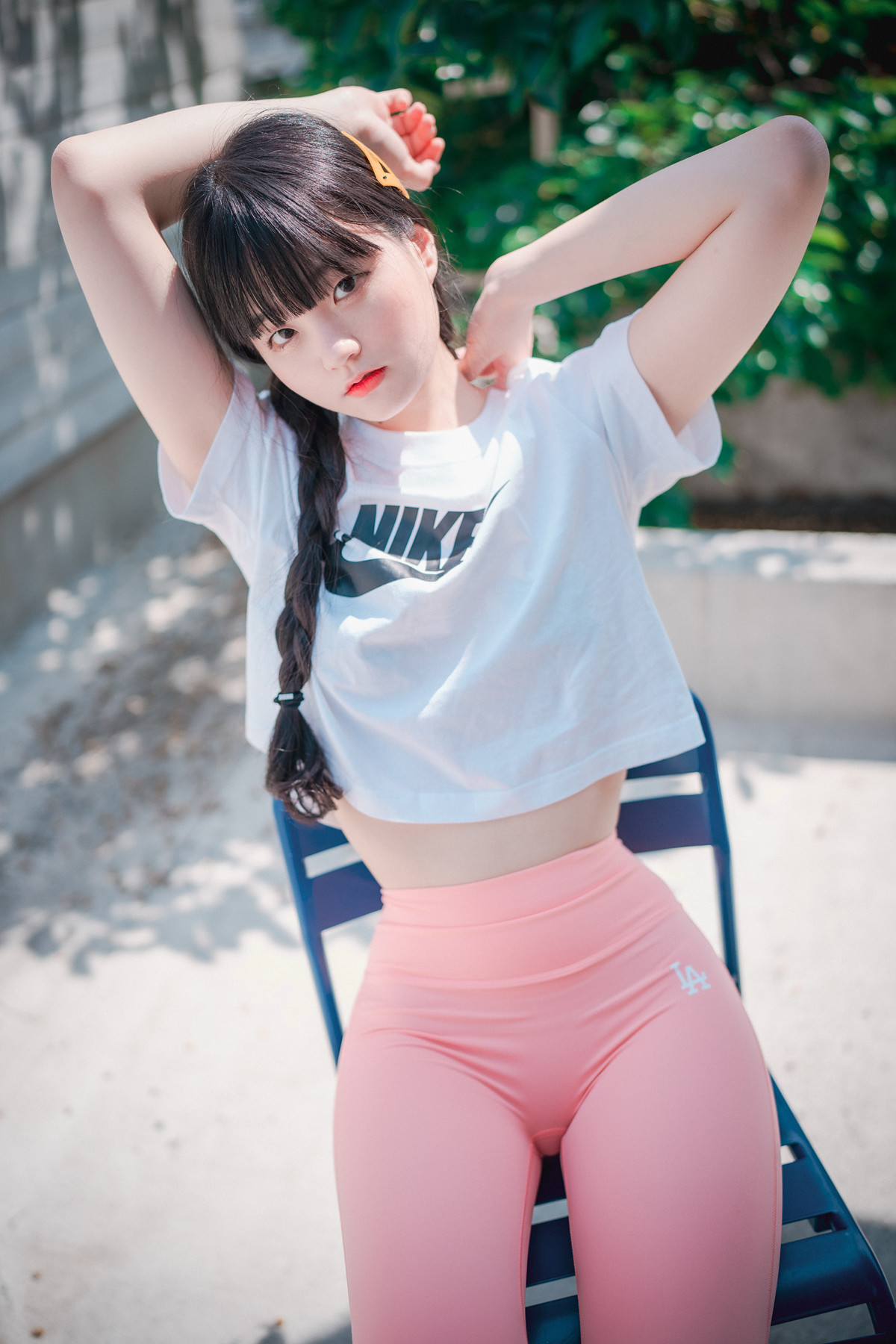 Jeong Jenny 정제니, DJAWA ‘Loose and Tight Pink’ Set.02