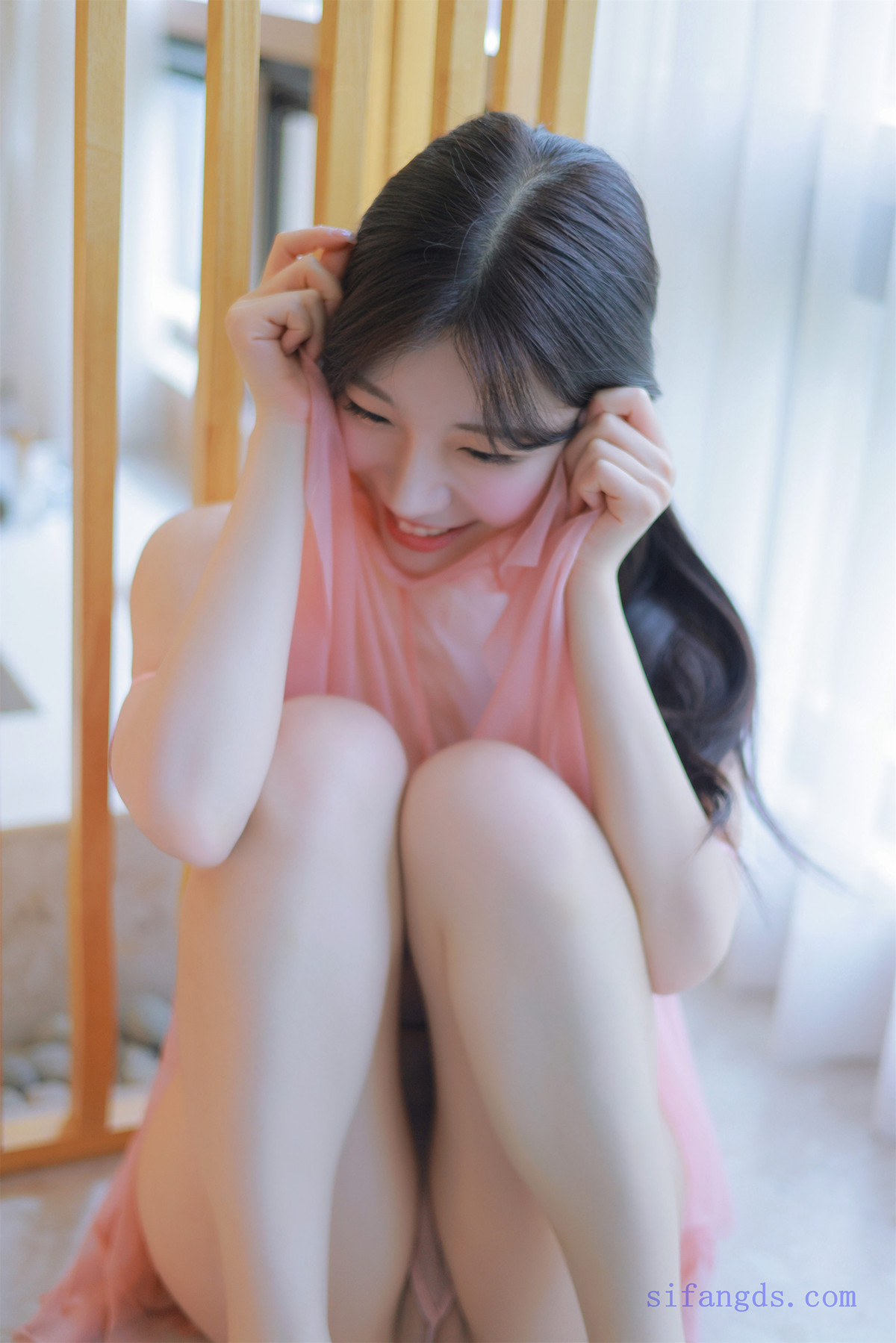 Leeesovely 쏘블리, Photobook ‘Pink’ Set.03