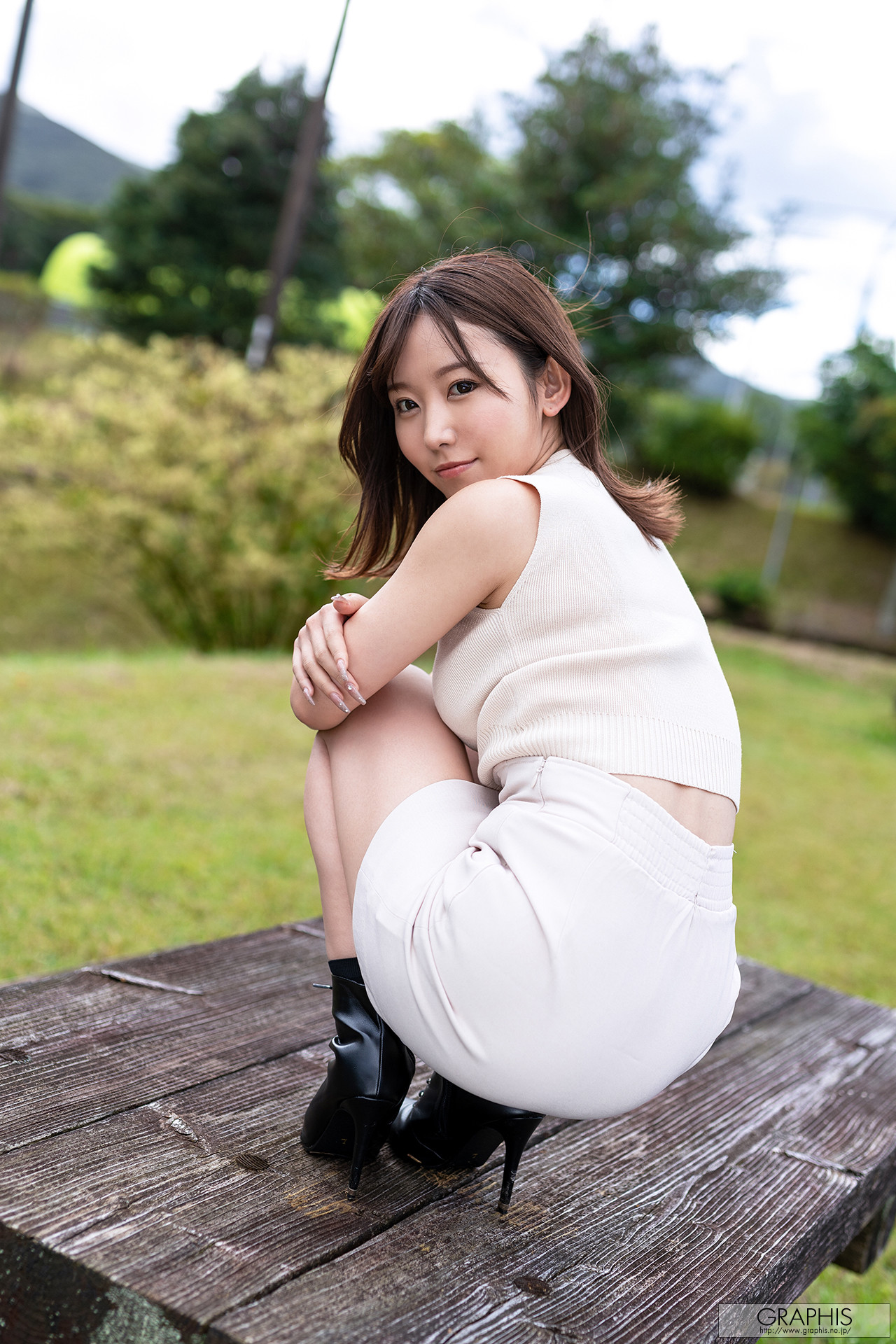 Mai Nanashima 七嶋舞, Graphis Gals 「Rainbow」 Vol.03