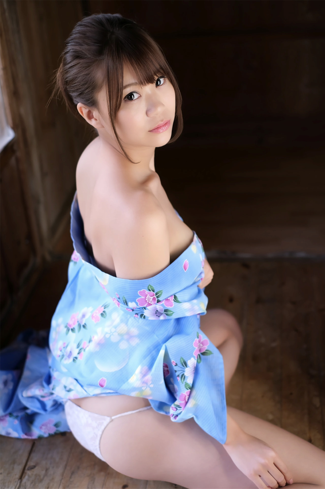 Mao Akutsu 阿久津真央, 写真集 [MAO MODE 恋するギンガムチェック] Set.03