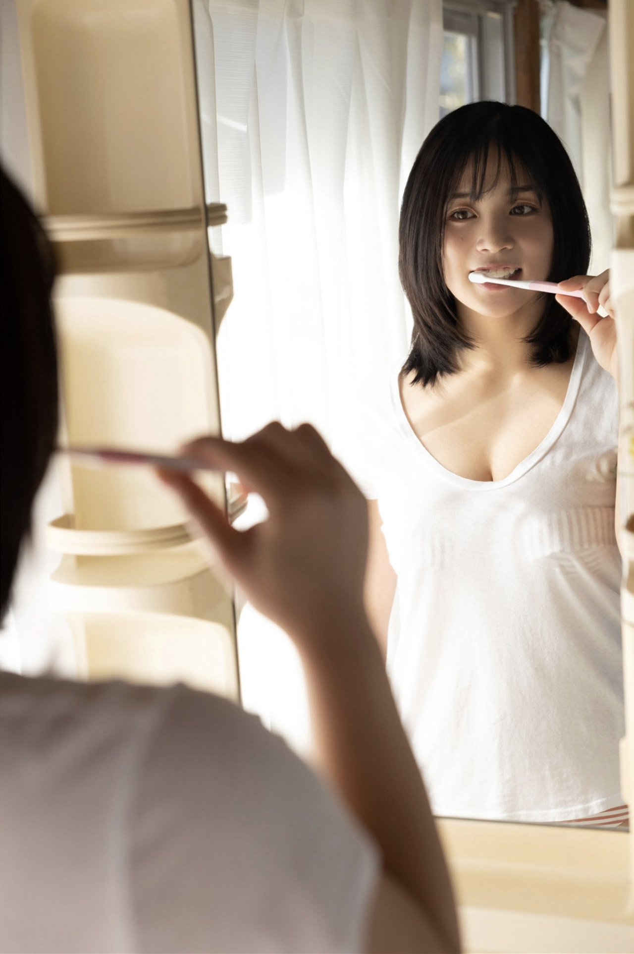 Miyabi Yamaoka 山岡雅弥, FRIDAYデジタル写真集 「彼女と暮らせば Part_2」 Set.01 11 Miyabi Yamaoka 山岡雅弥, FRIDAYデジタル写真集 「彼女と暮らせば Part_2」 Set.01