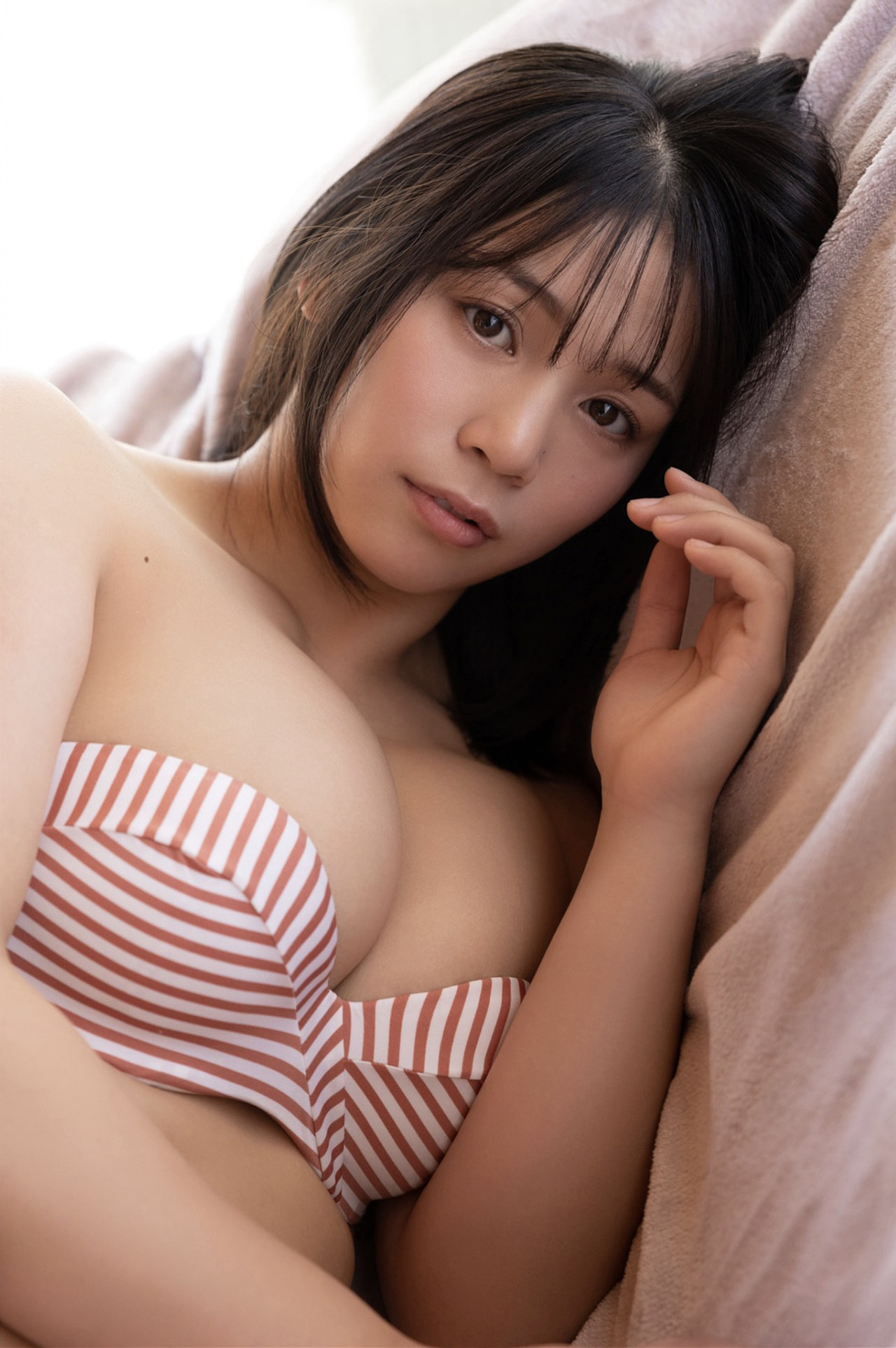 Miyabi Yamaoka 山岡雅弥, FRIDAYデジタル写真集 「彼女と暮らせば Part_2」 Set.01 30 Miyabi Yamaoka 山岡雅弥, FRIDAYデジタル写真集 「彼女と暮らせば Part_2」 Set.01
