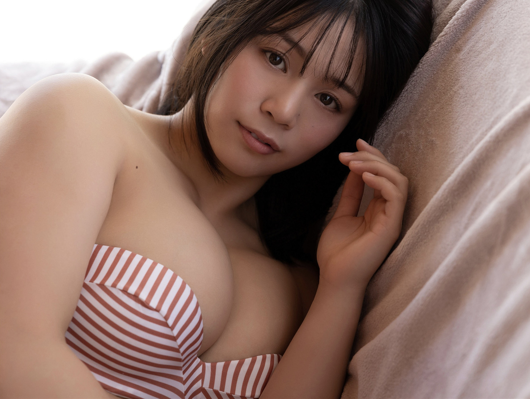 Miyabi Yamaoka 山岡雅弥, FRIDAYデジタル写真集 「彼女と暮らせば Part_2」 Set.01 34 Miyabi Yamaoka 山岡雅弥, FRIDAYデジタル写真集 「彼女と暮らせば Part_2」 Set.01
