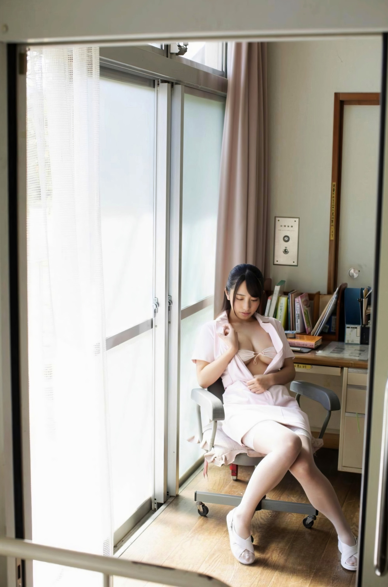 Mizuki Takanashi 高梨瑞樹, ギルドデジタル写真集 「綺麗なお姉さんはナース」 Set.02