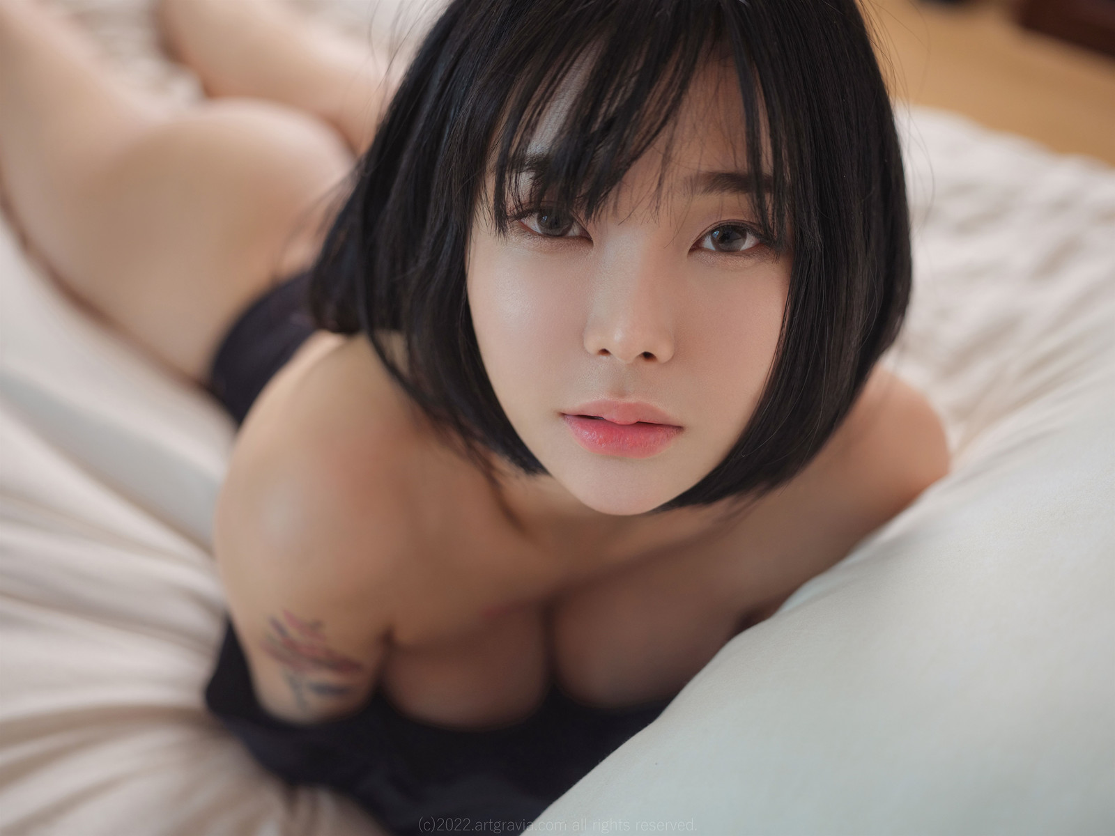 Song Mina 송민아, ArtGravia Vol.402 Photobook Set.02