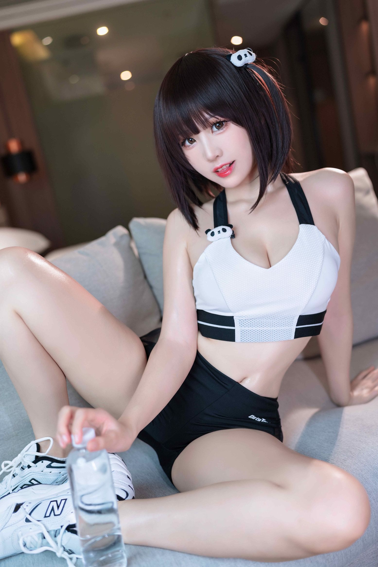 miko酱ww – 蛋白大熊猫