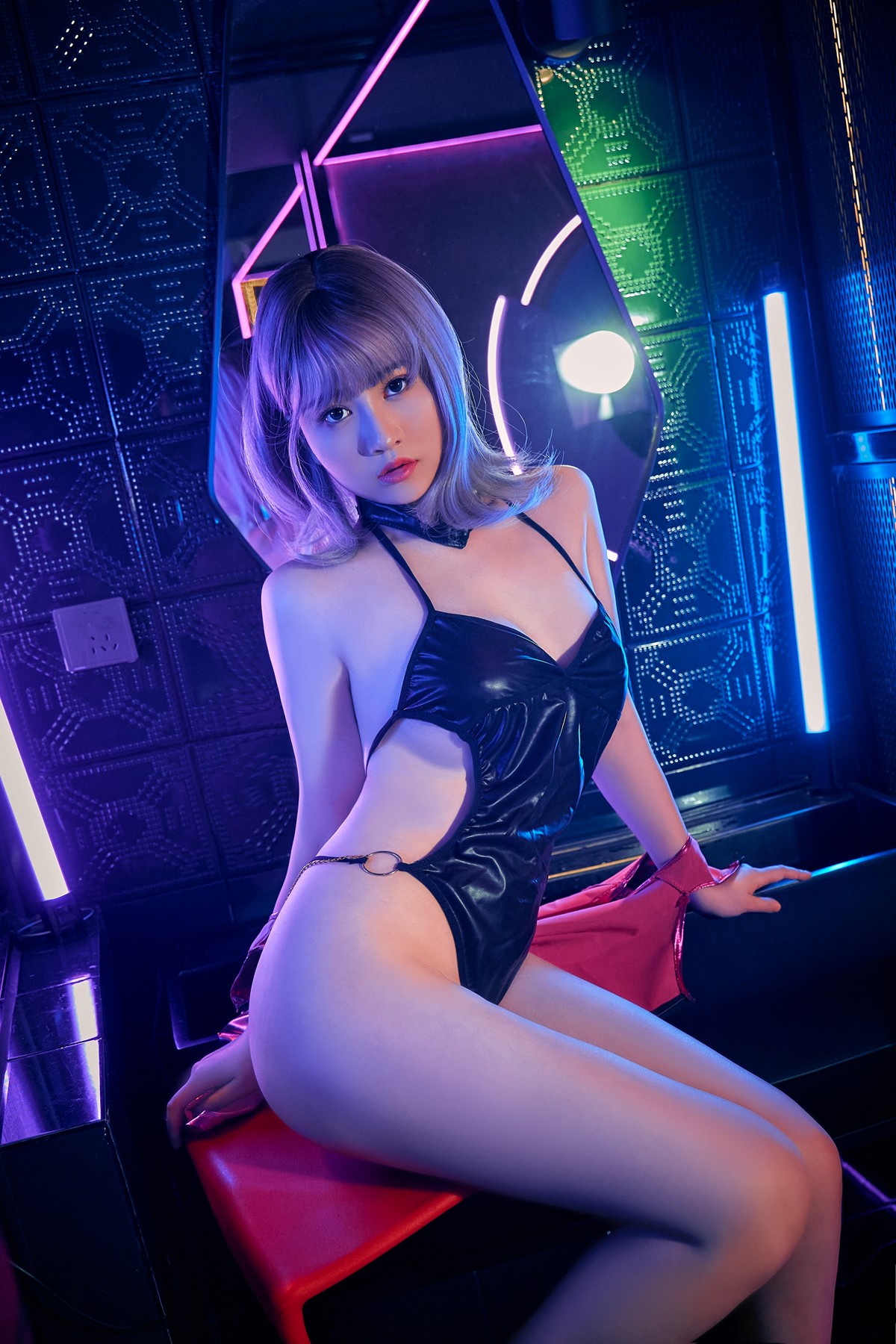 年年Nnian 网络女孩 Cyber Girl