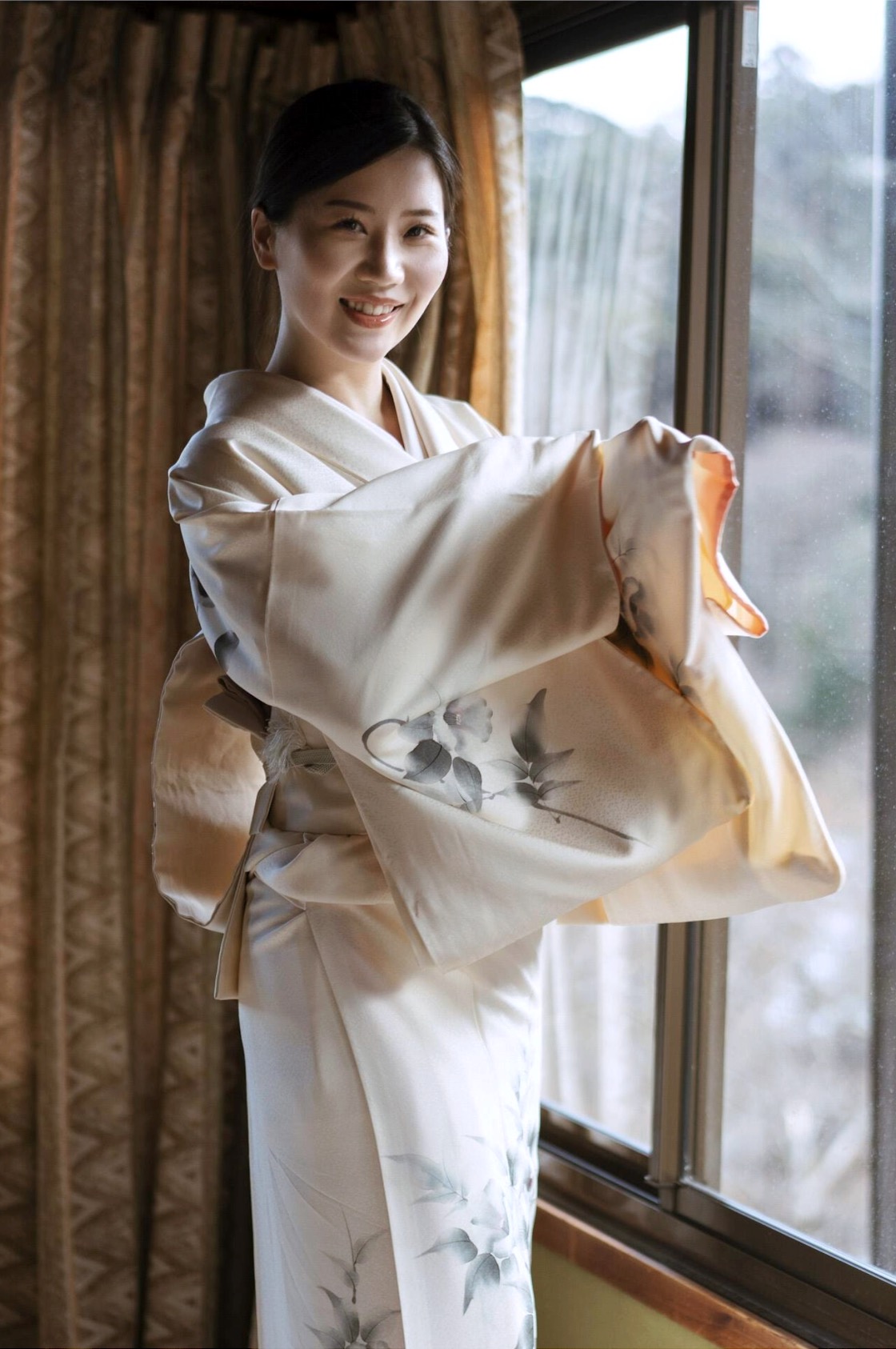 谜の美女17 ファースト写真集 『ひとひらの舞』 Set.02