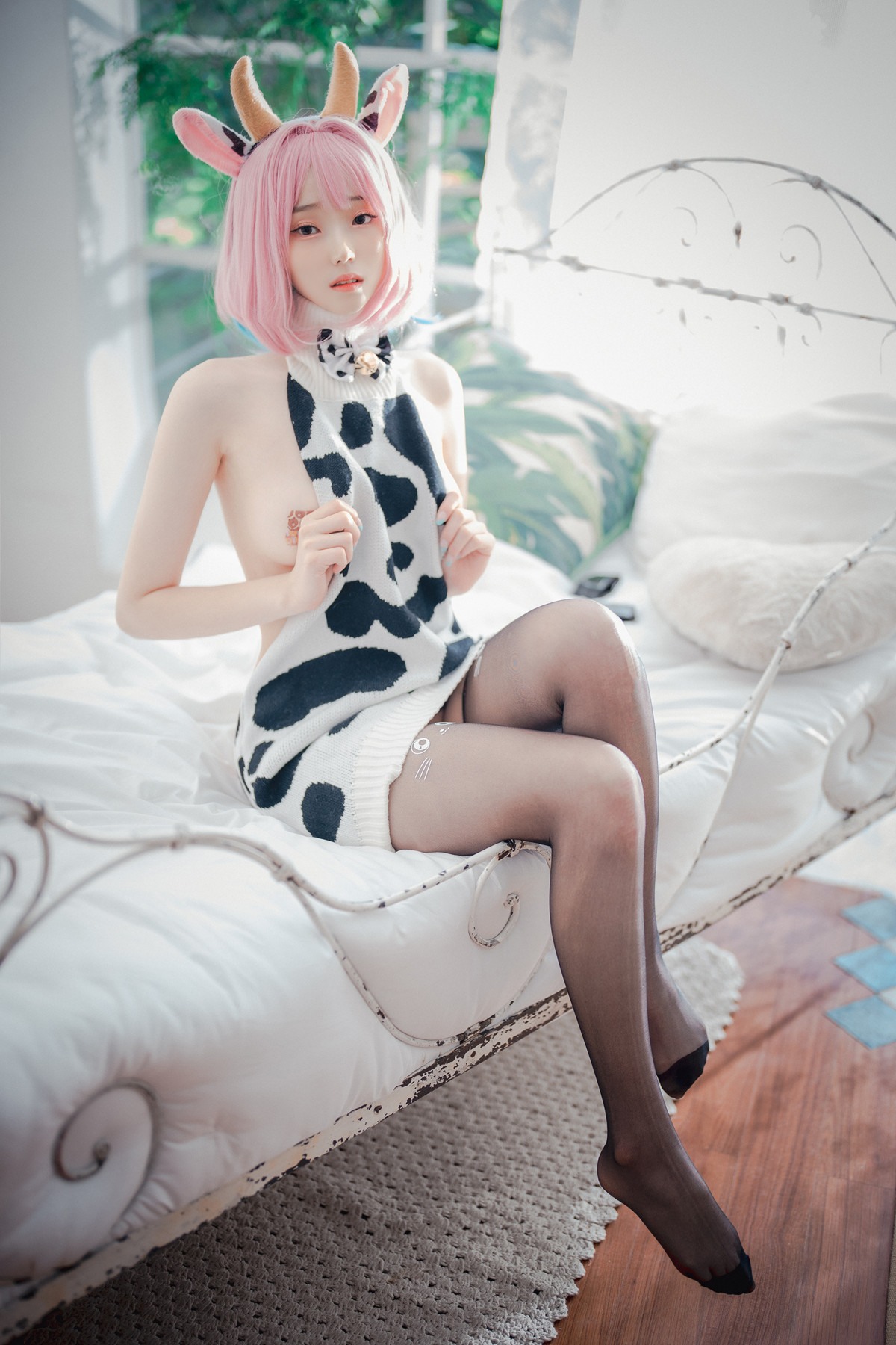 Bambi 밤비, DJAWA ‘Riamu’s Celebrating the Year of the Cow’ Set.01