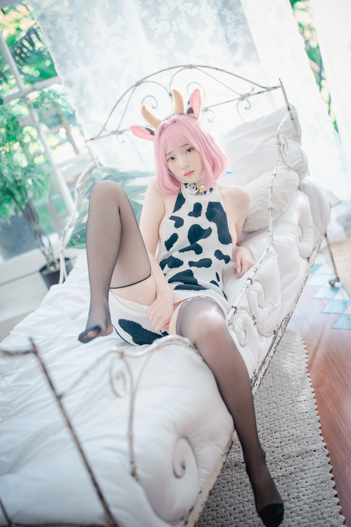 Bambi 밤비, DJAWA ‘Riamu’s Celebrating the Year of the Cow’ Set.01