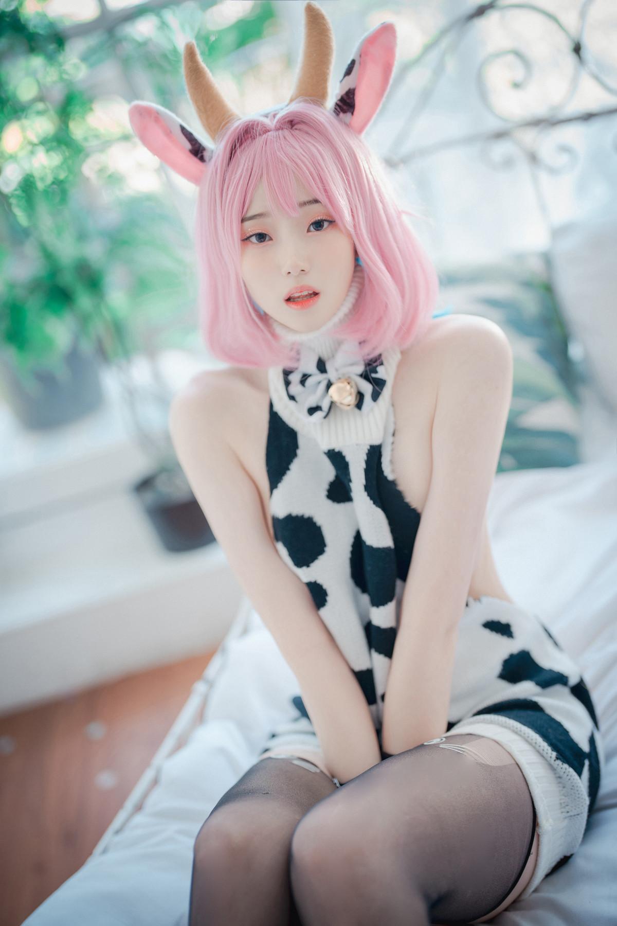 Bambi 밤비, DJAWA ‘Riamu’s Celebrating the Year of the Cow’ Set.01