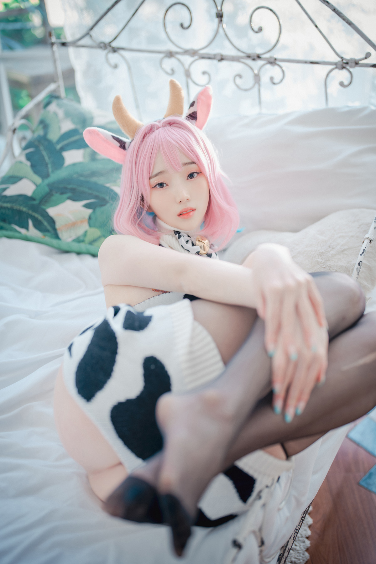 Bambi 밤비, DJAWA ‘Riamu’s Celebrating the Year of the Cow’ Set.02