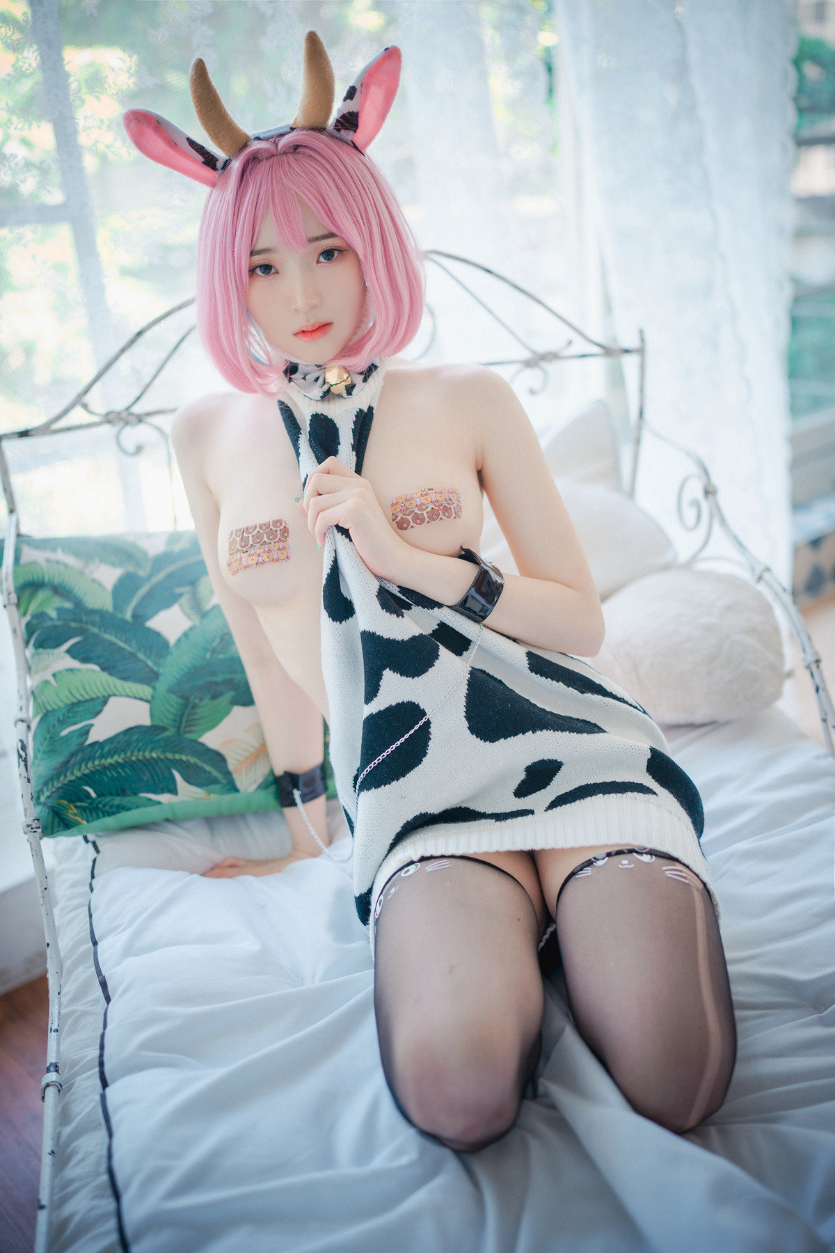 Bambi 밤비, DJAWA ‘Riamu’s Celebrating the Year of the Cow’ Set.02