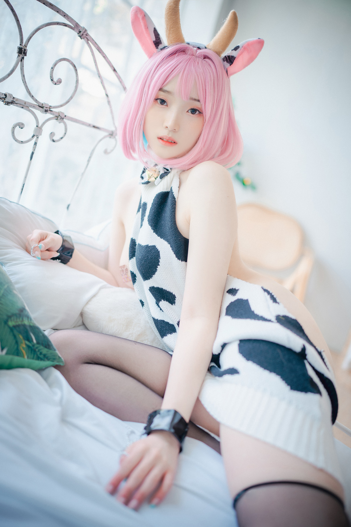 Bambi 밤비, DJAWA ‘Riamu’s Celebrating the Year of the Cow’ Set.02