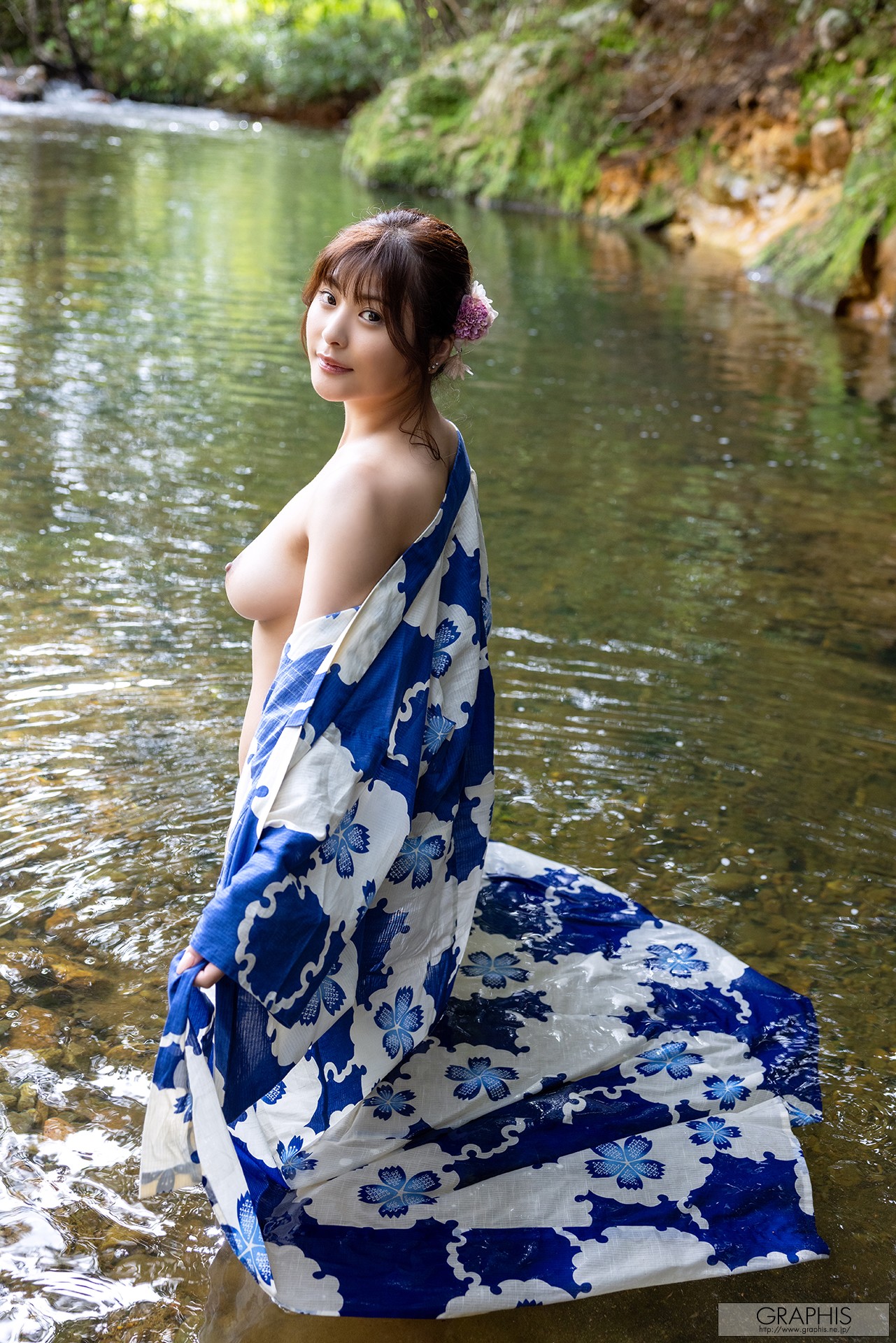 Hina Nitori 似鳥日菜, Graphis Gals 「Voluptuous」 Vol.01