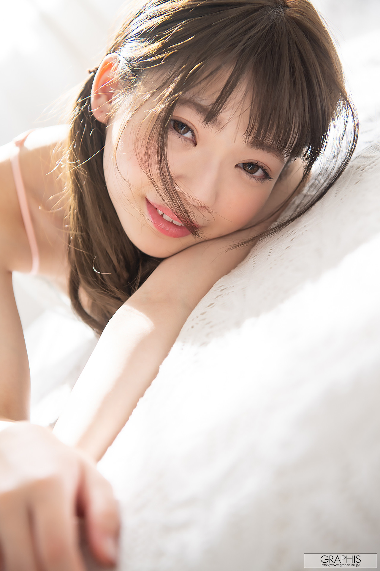 Izuna Maki 槙いずな, Graphis First Gravure 初脫ぎ娘 Vol.03