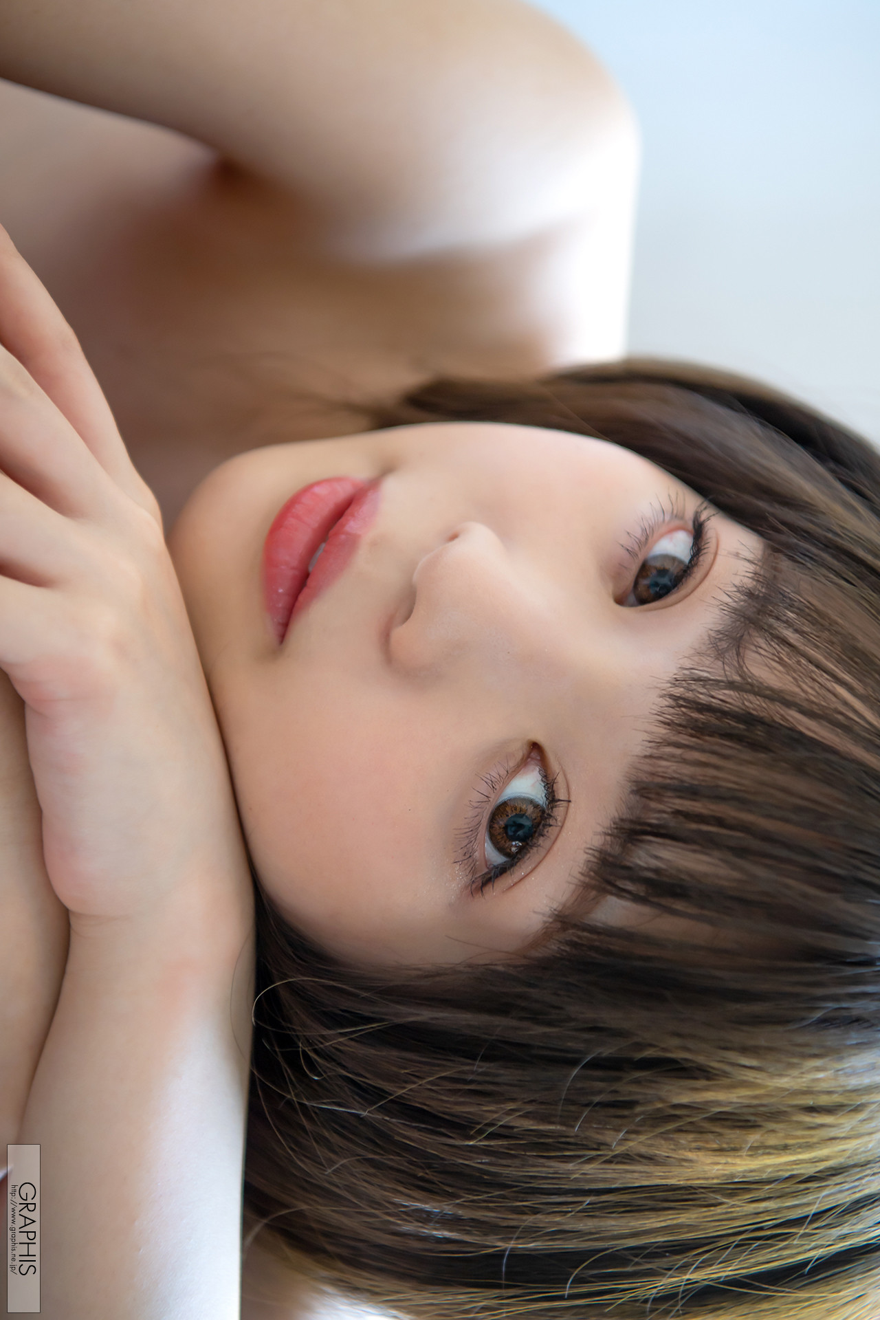 Izuna Maki 槙いずな, Graphis First Gravure 初脫ぎ娘 Vol.04