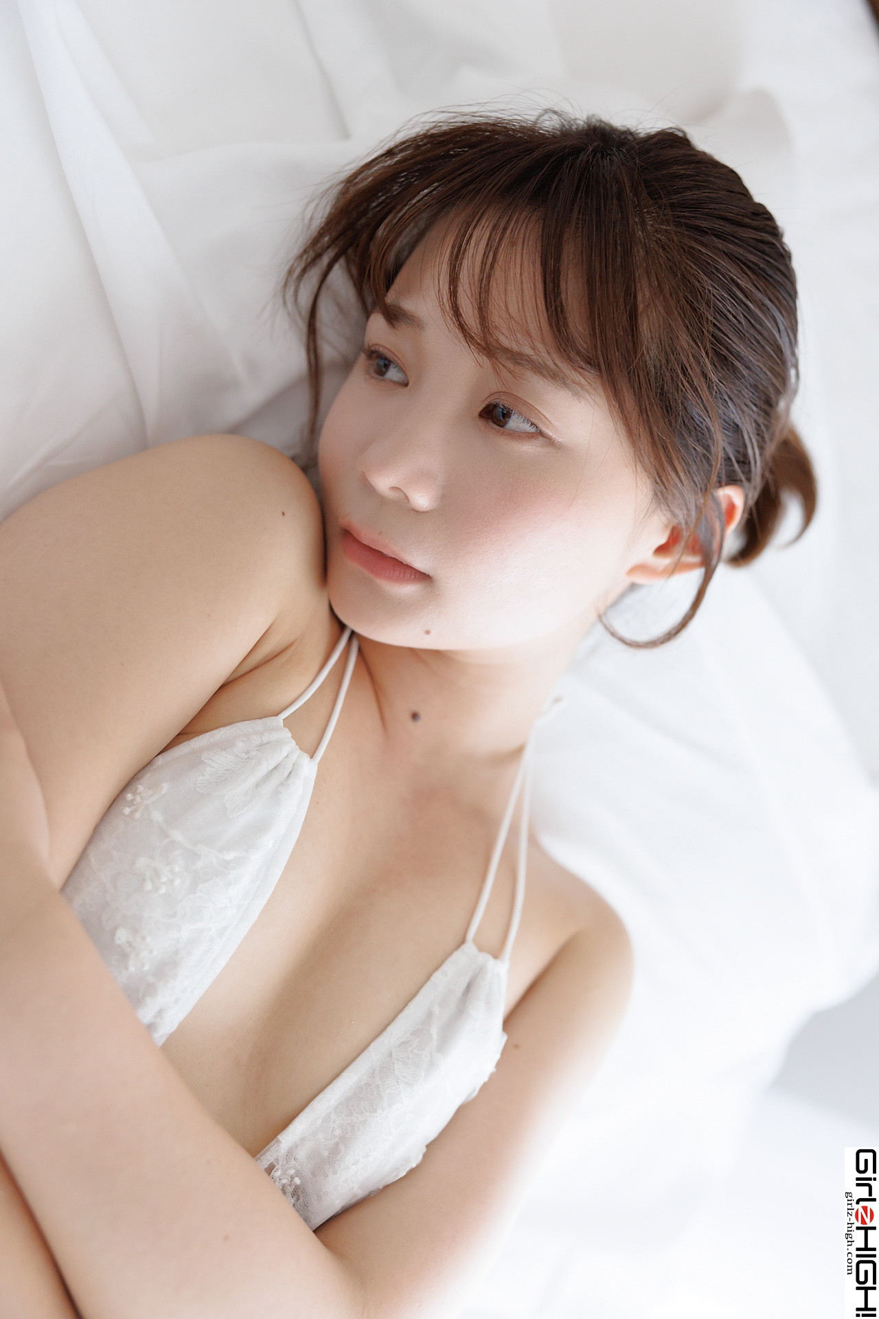 Mana 真奈, Girlz-High This is my last DVD in my 20s (bfaa_097_002)